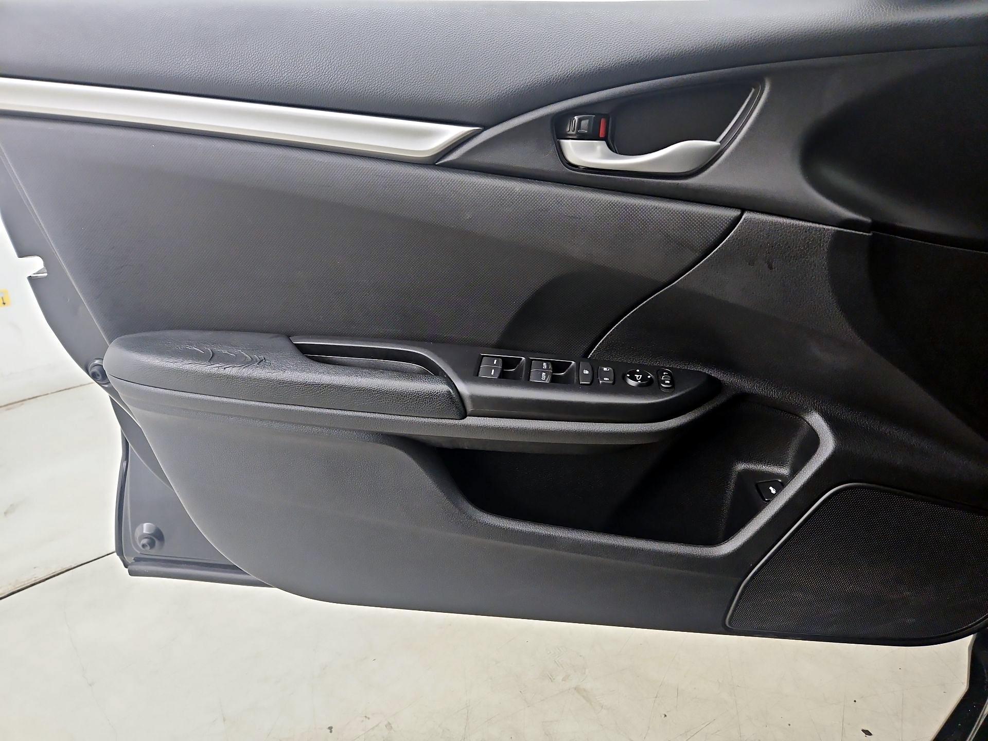 Thumbnail: 2019 Honda Civic - 12