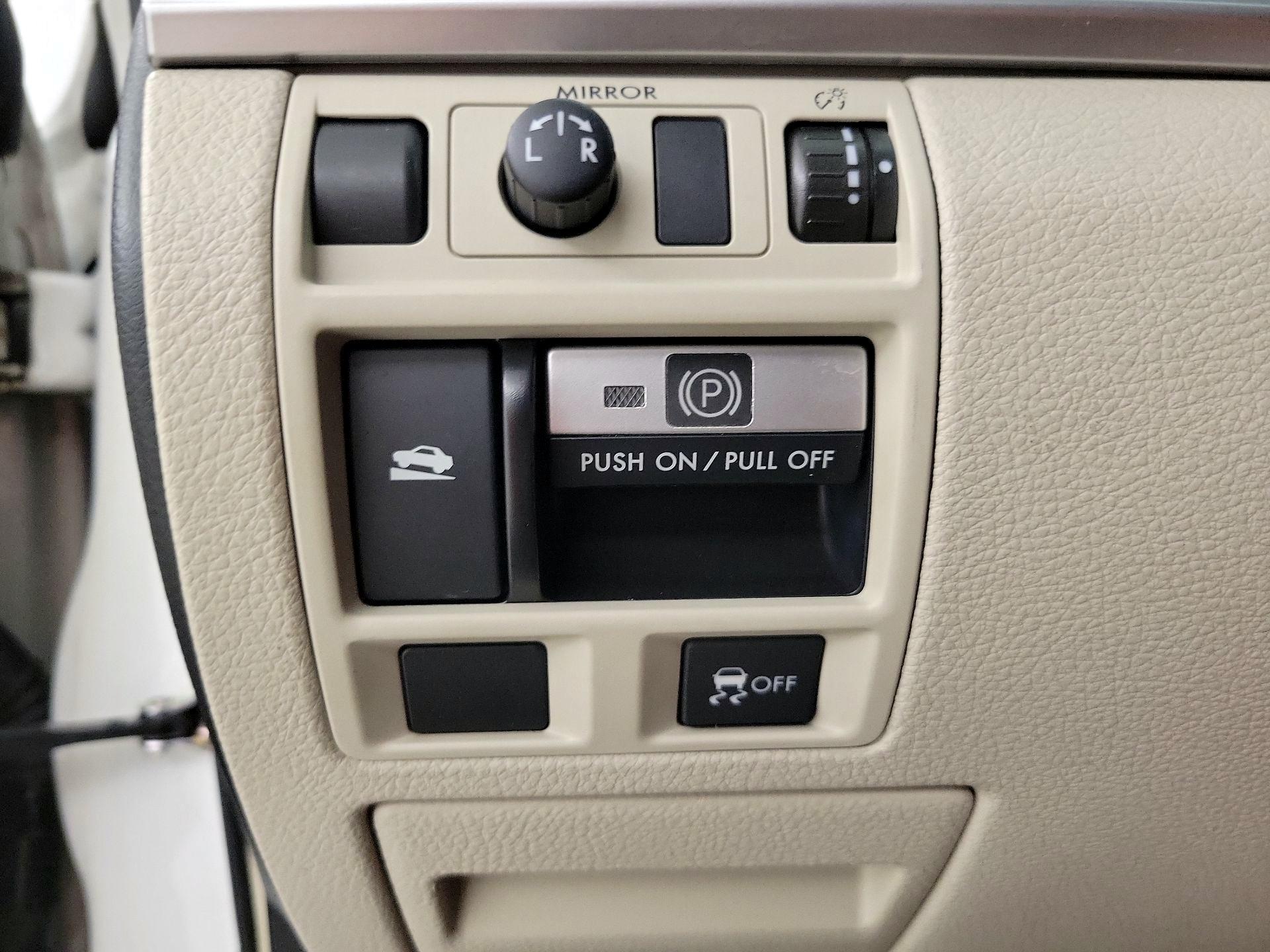 Thumbnail: 2014 Subaru Outback - 13