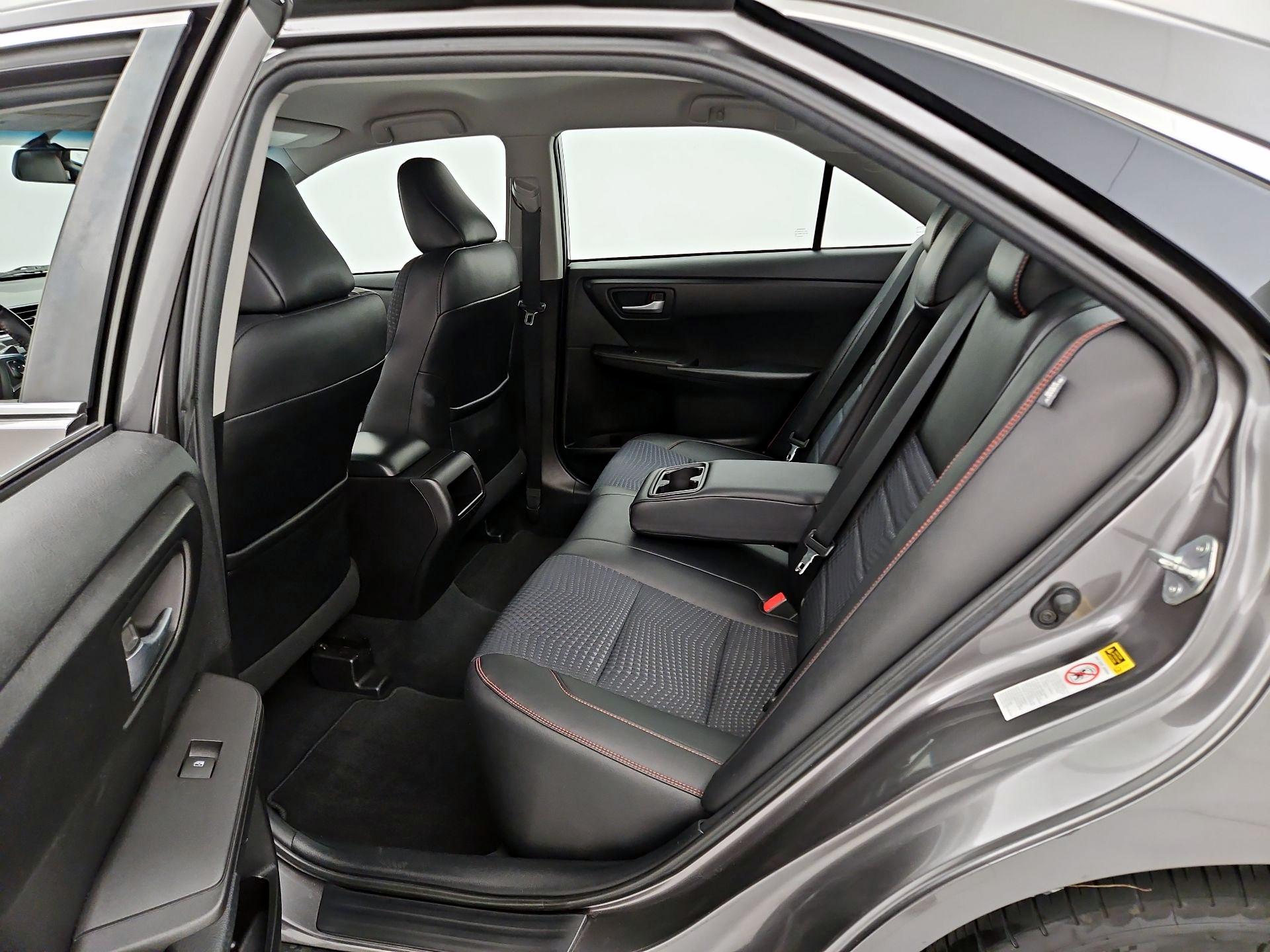 Thumbnail: 2015 Toyota Camry - 16