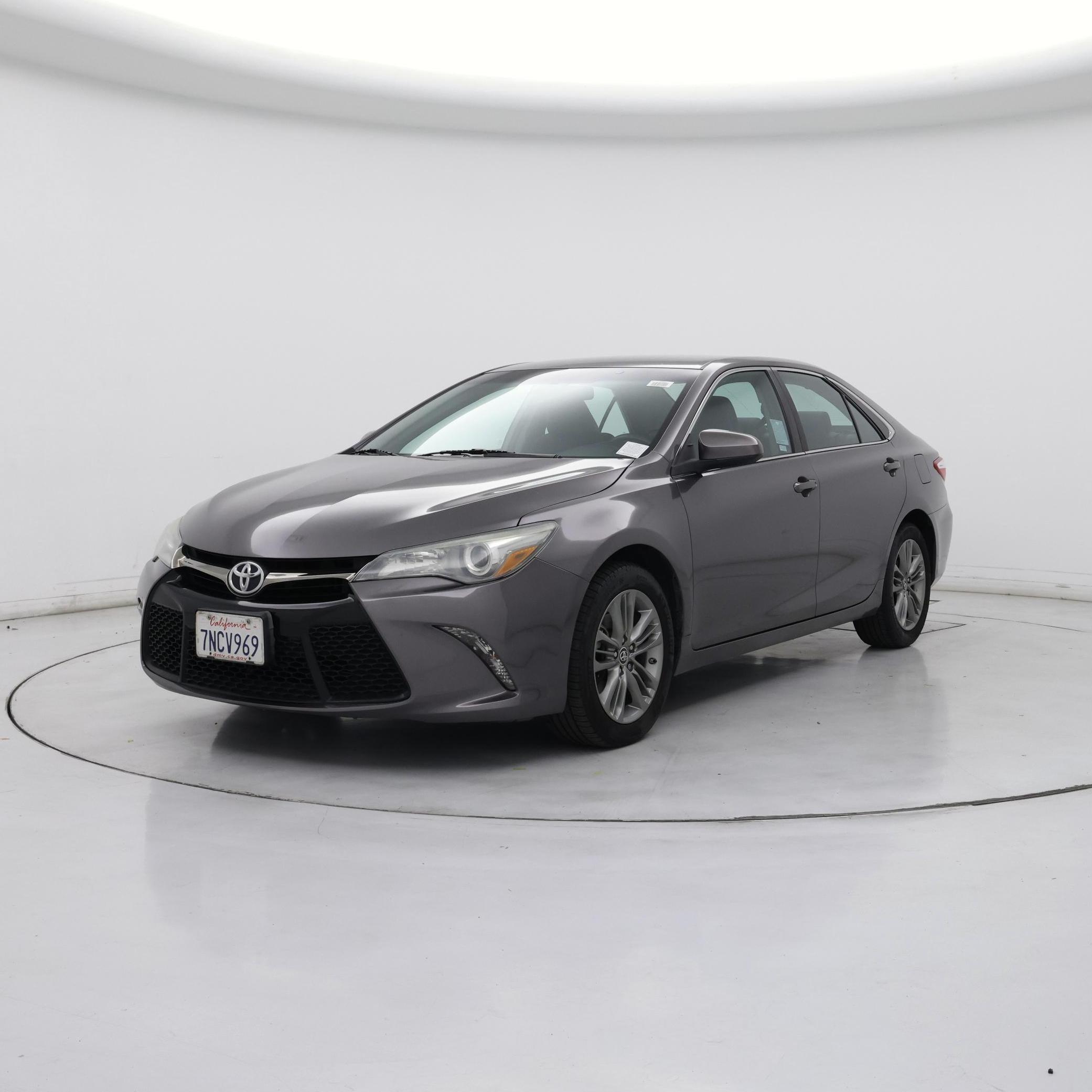Thumbnail: 2015 Toyota Camry - 4