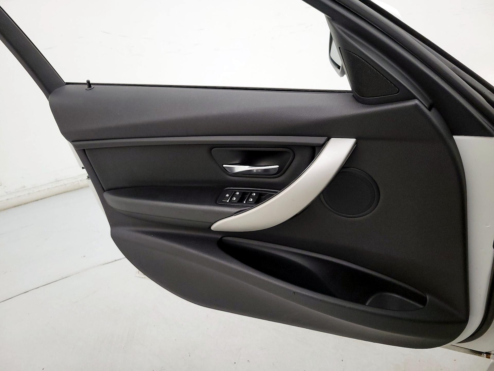2016 BMW 3 Series 320i - Photo 13