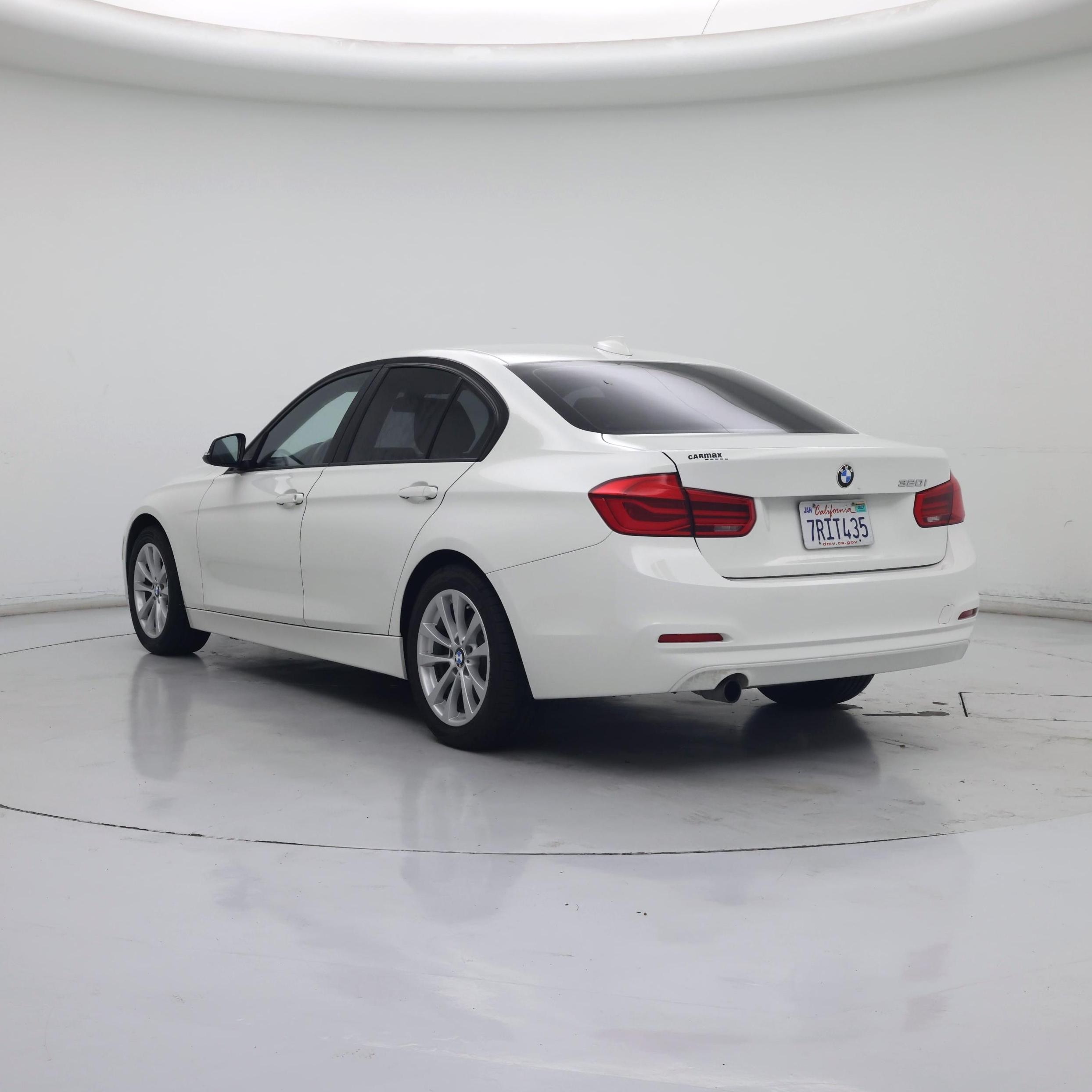 Thumbnail: 2016 BMW 3 Series - 2