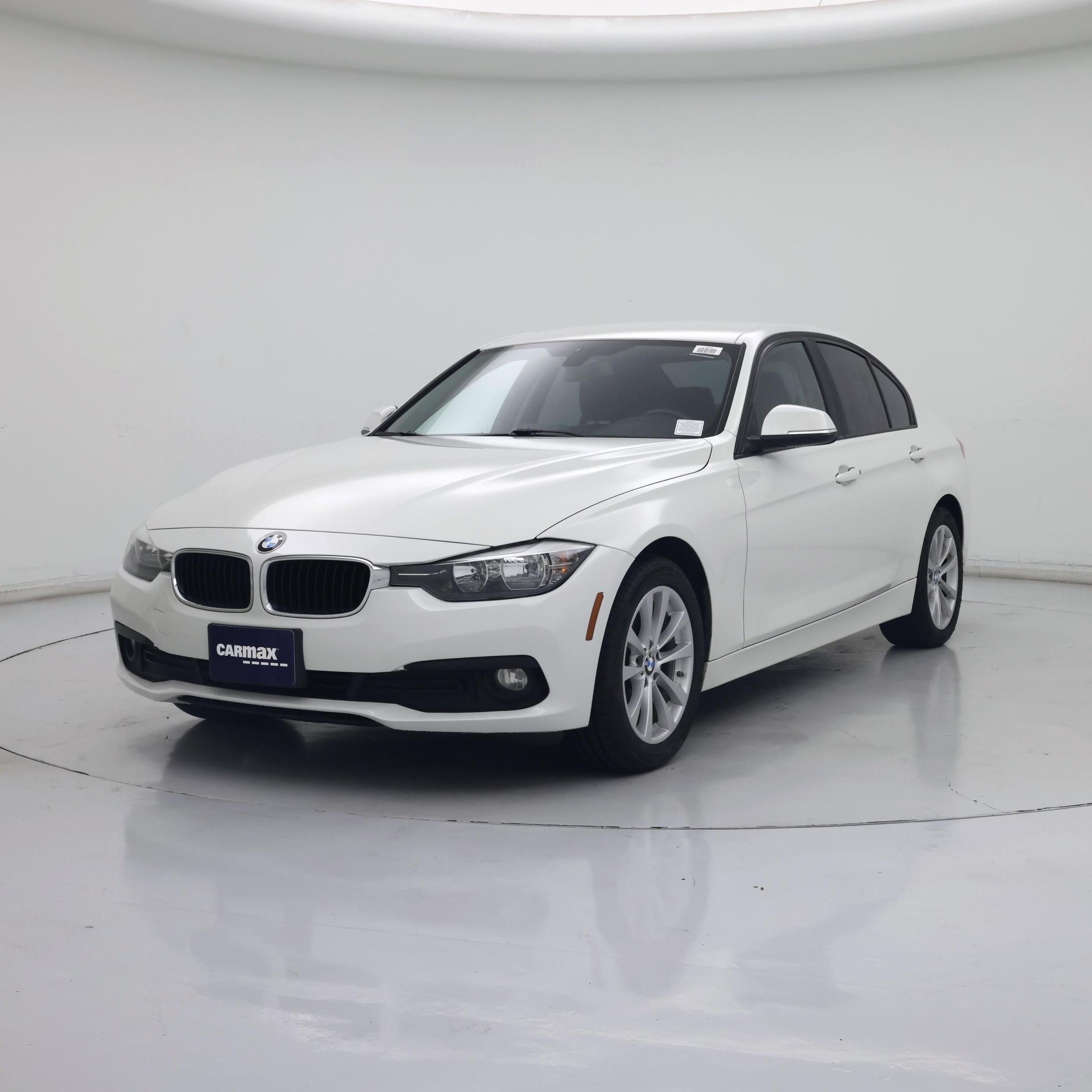 Thumbnail: 2016 BMW 3 Series - 4