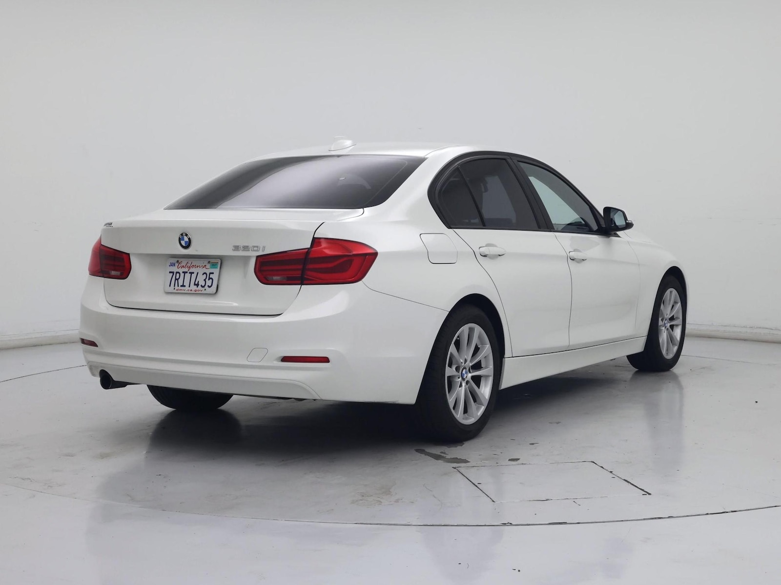 2016 BMW 3 Series 320i - Photo 9