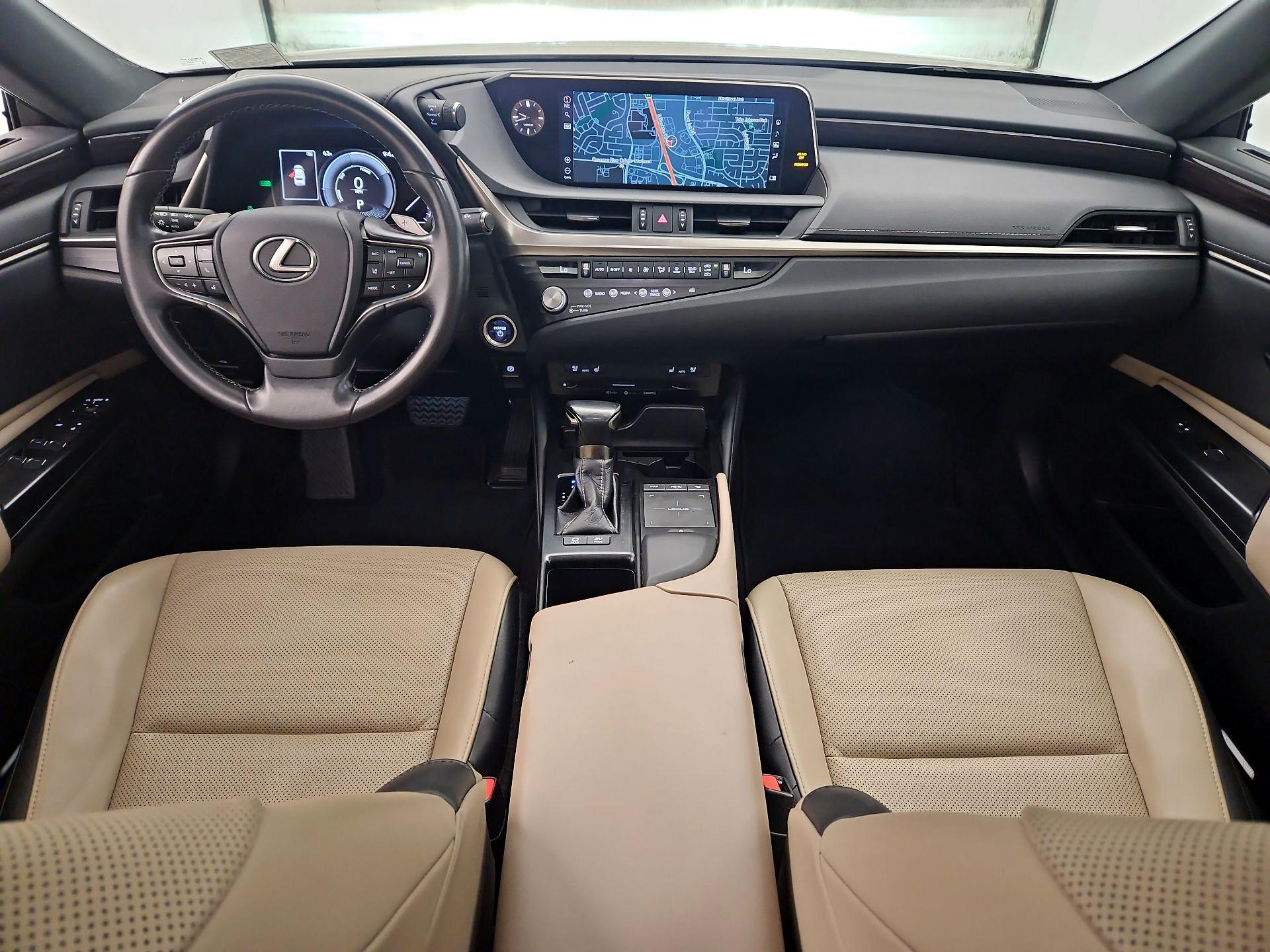 Thumbnail: 2021 Lexus ES - 9