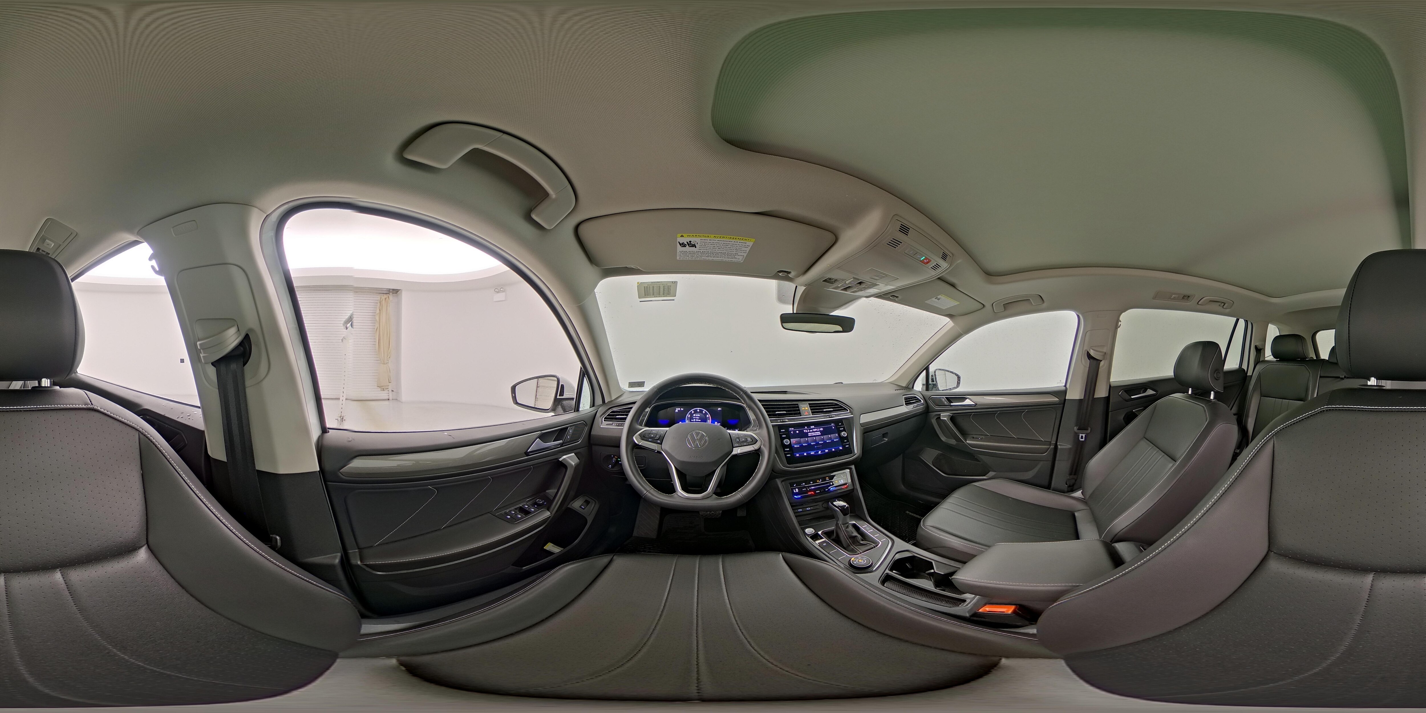 2024 Volkswagen Tiguan SE - Photo 27
