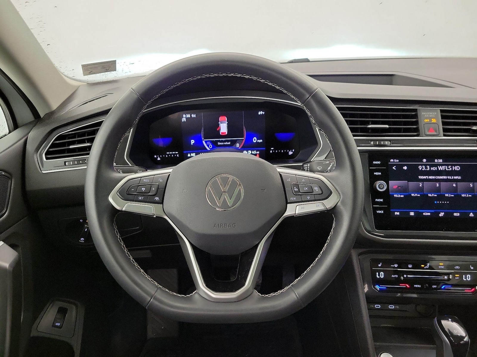 2024 Volkswagen Tiguan SE - Photo 11