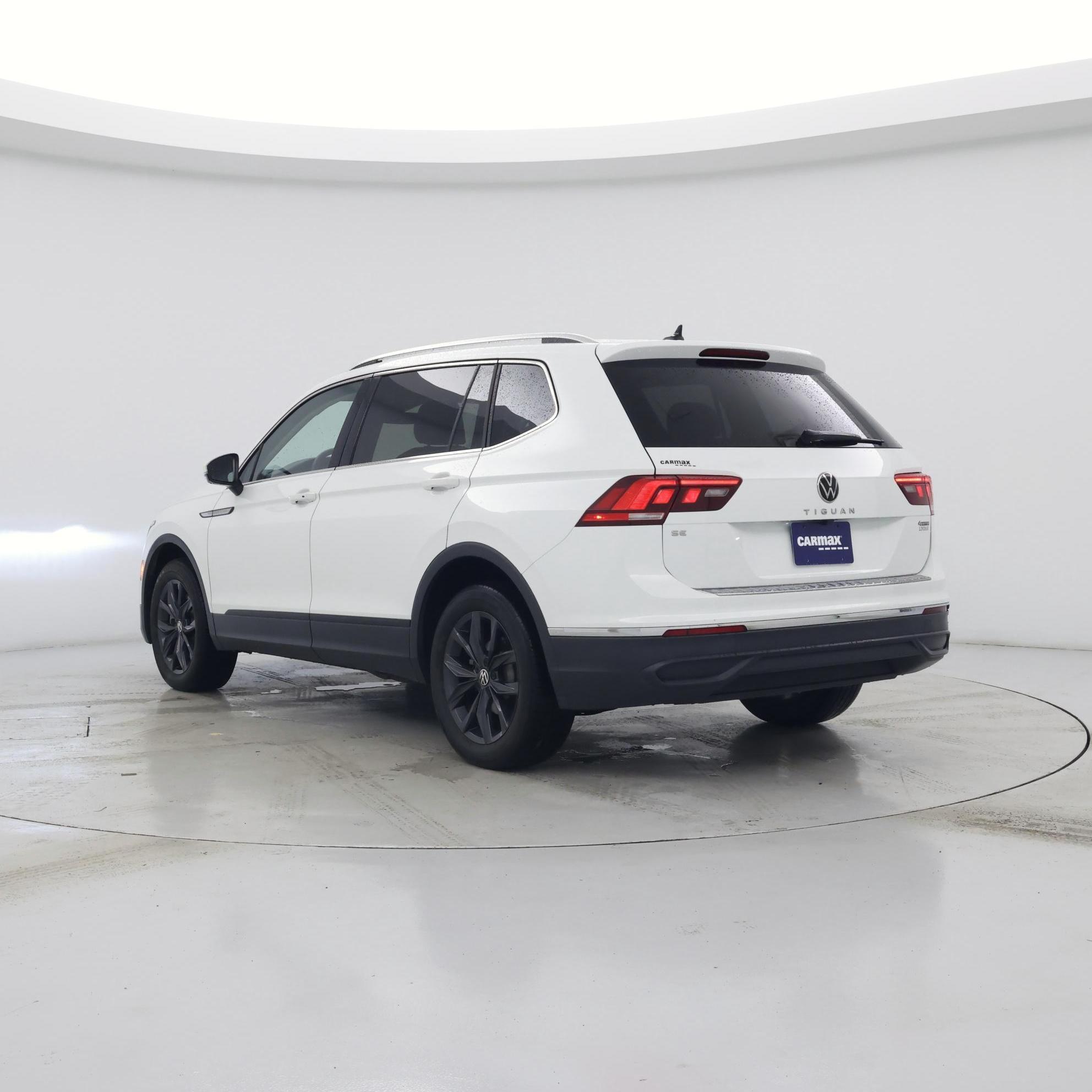 Thumbnail: 2024 Volkswagen Tiguan - 2