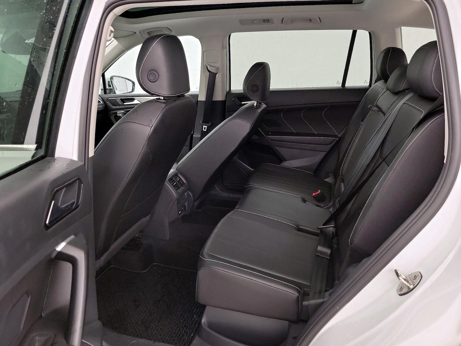 2024 Volkswagen Tiguan SE - Photo 21