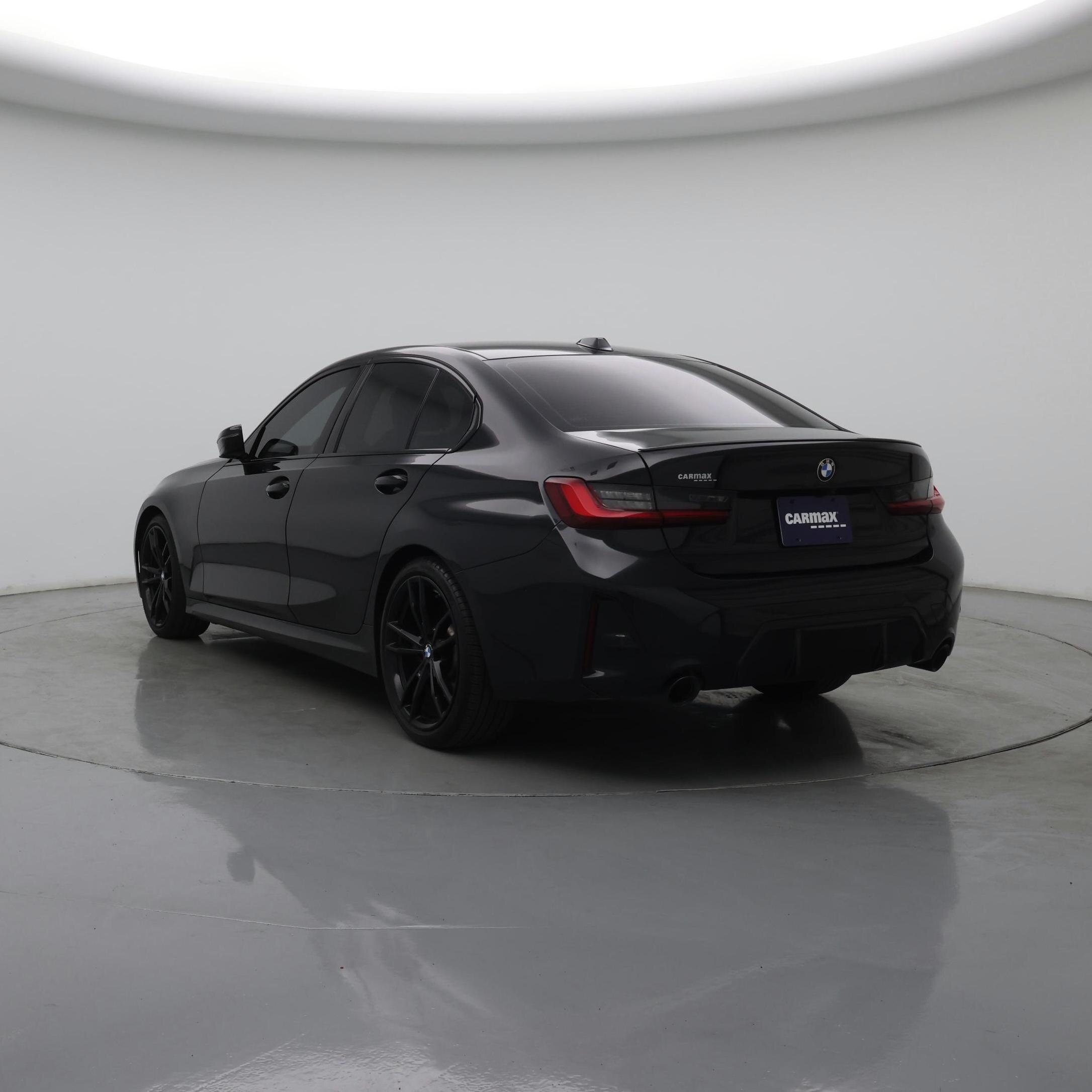 Thumbnail: 2024 BMW 3 Series - 2
