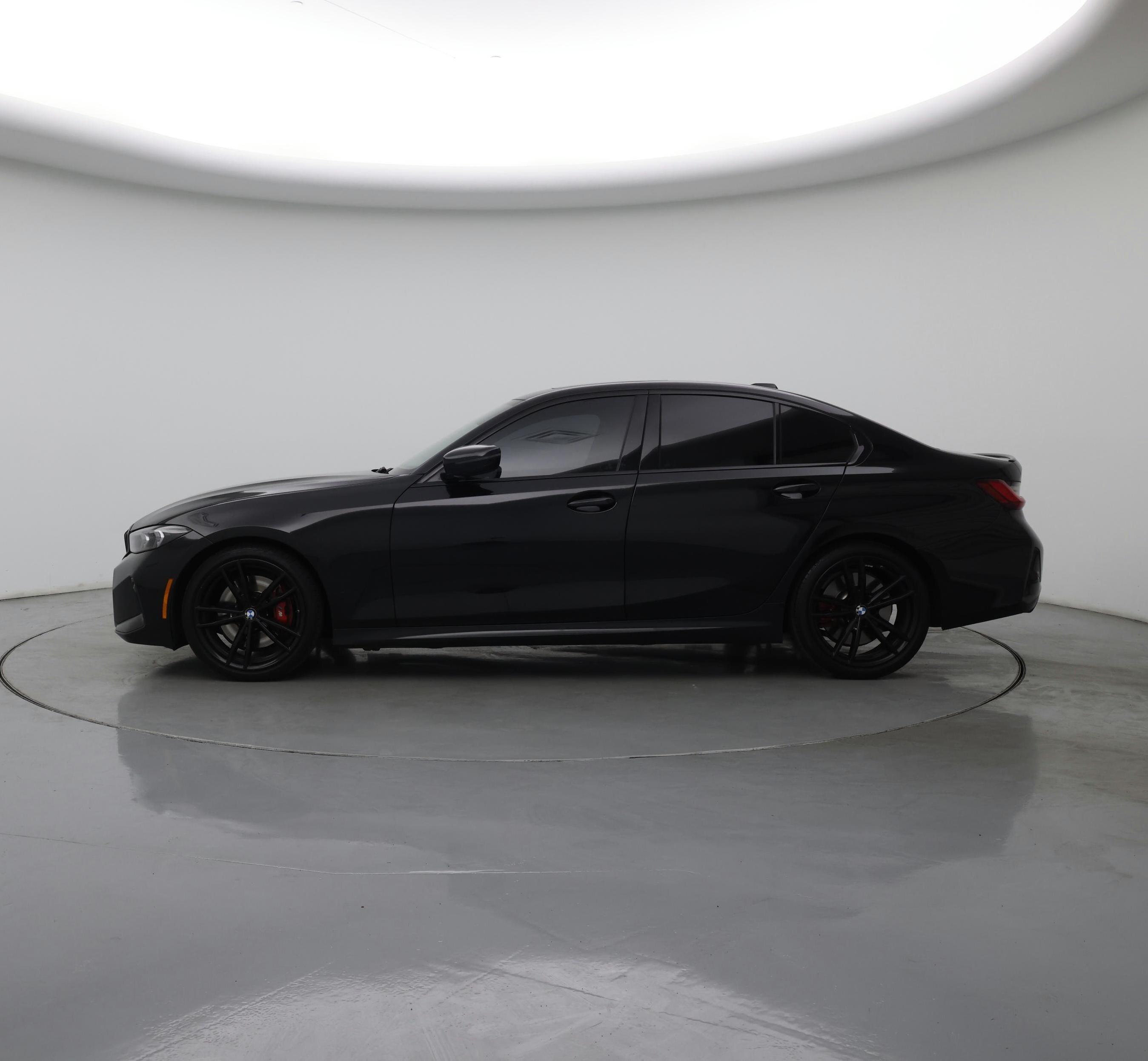 Thumbnail: 2024 BMW 3 Series - 3