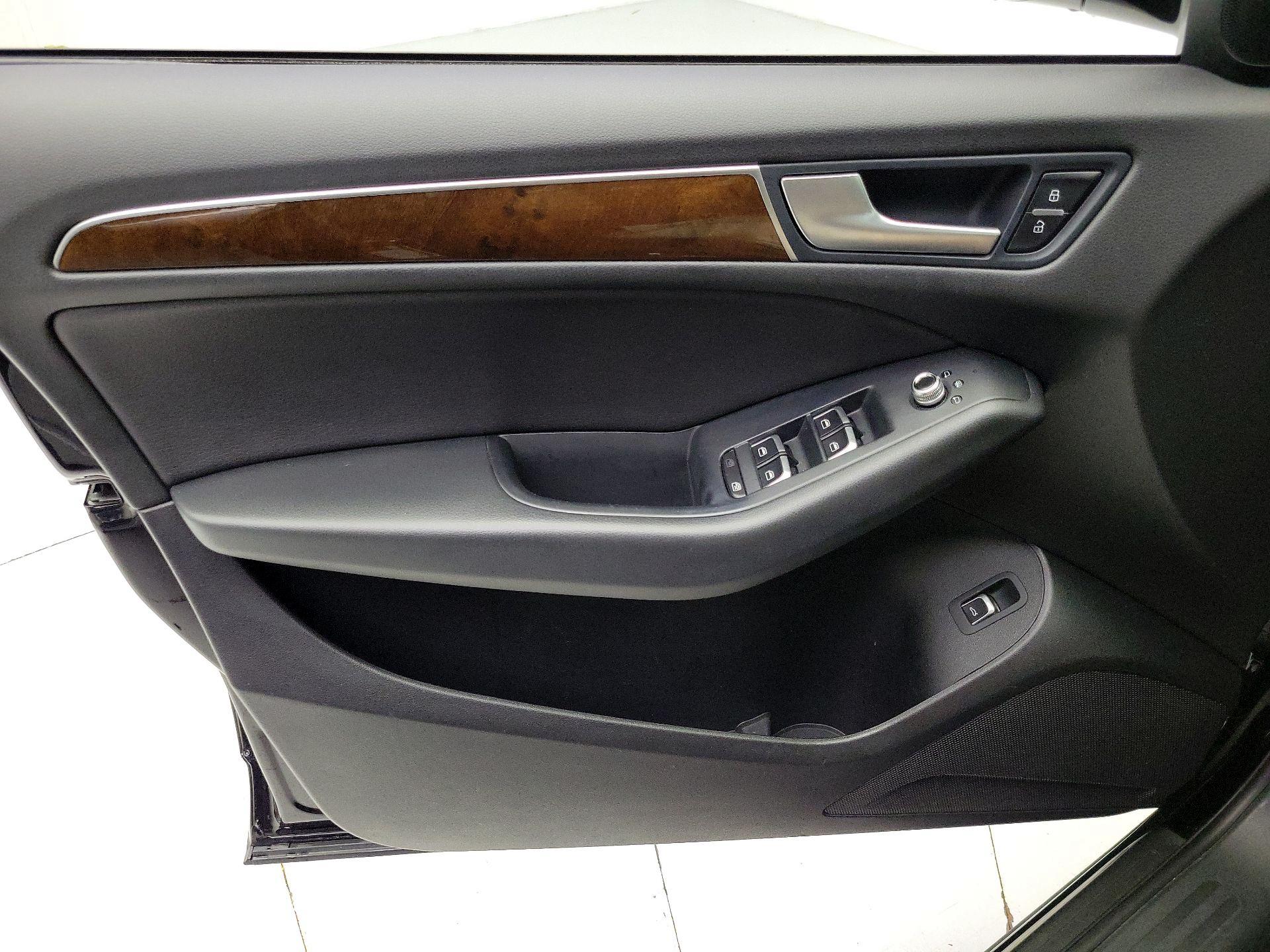 Thumbnail: 2015 Audi Q5 - 12