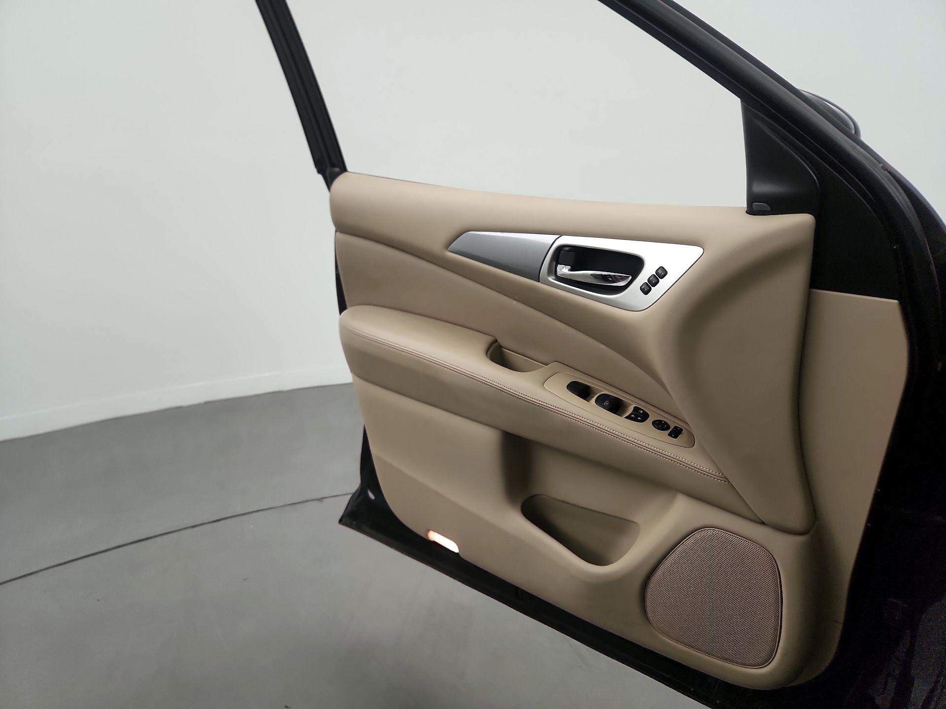 Thumbnail: 2018 Nissan Pathfinder - 12