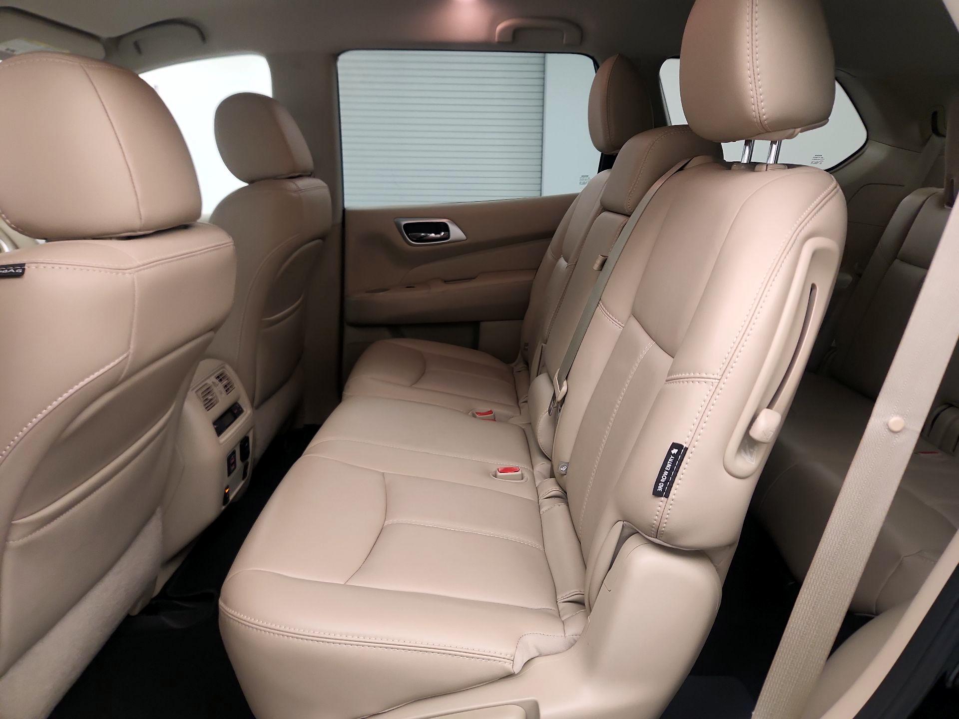 Thumbnail: 2018 Nissan Pathfinder - 19