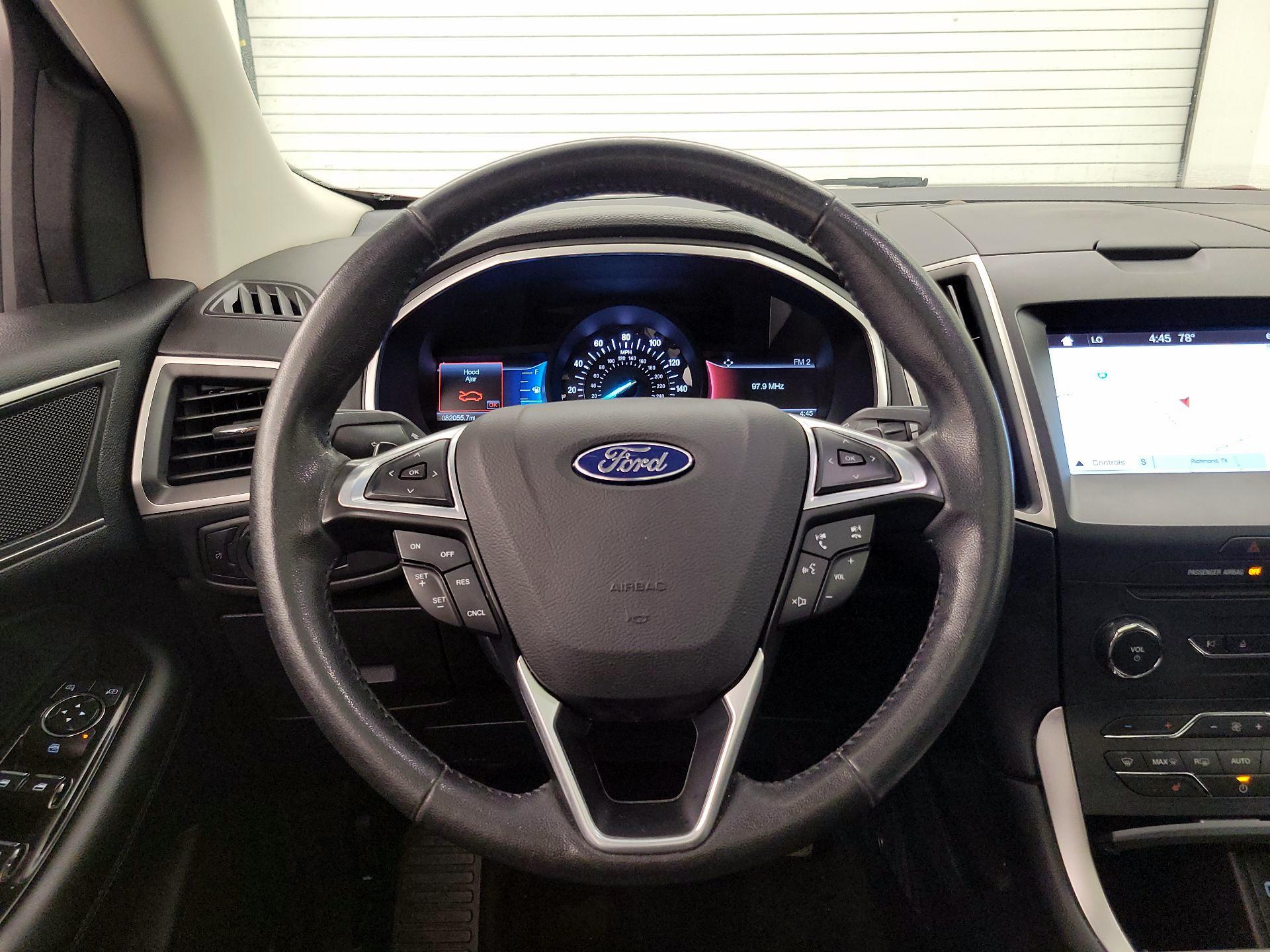 Thumbnail: 2016 Ford Edge - 10