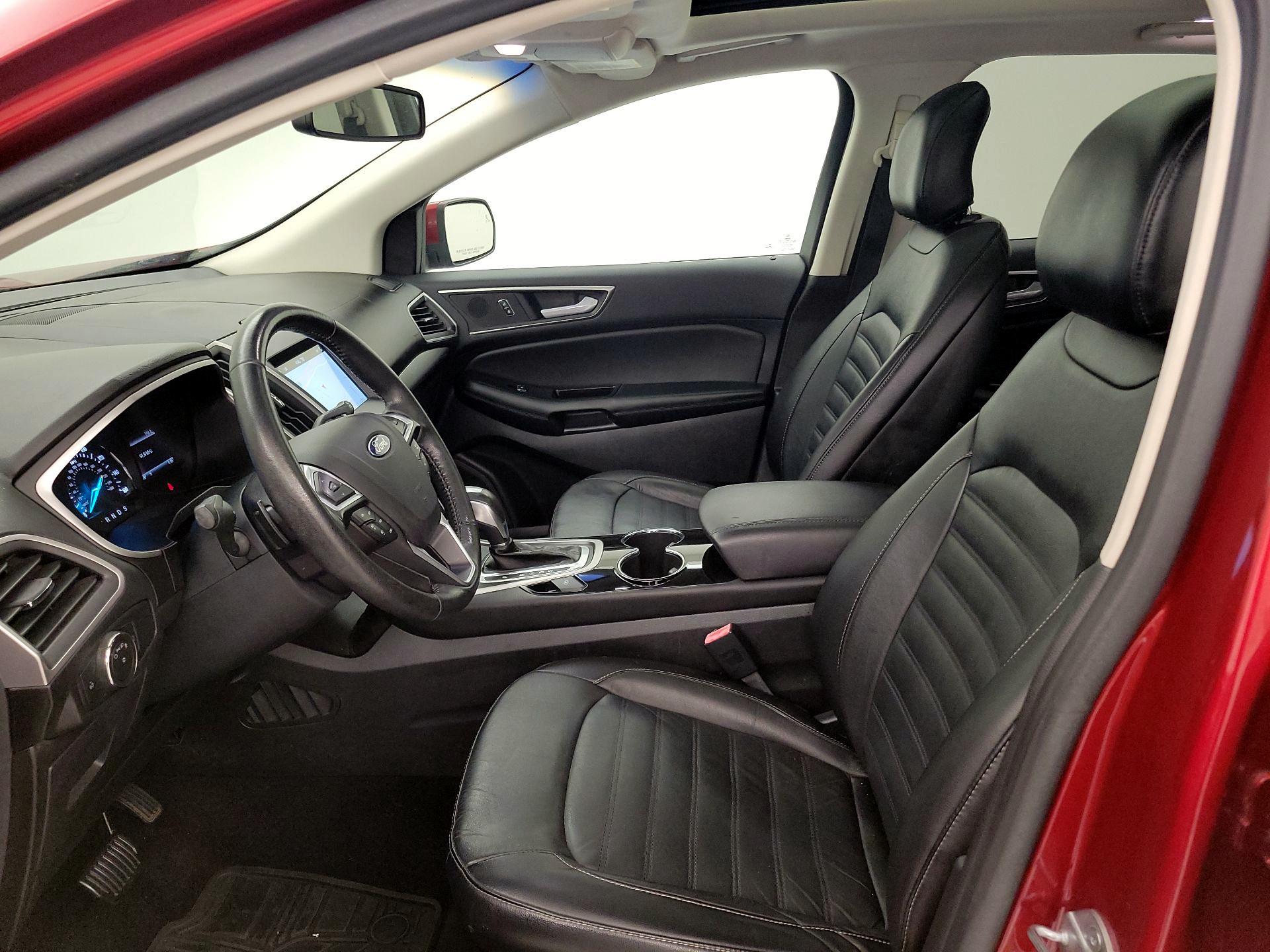 Thumbnail: 2016 Ford Edge - 11