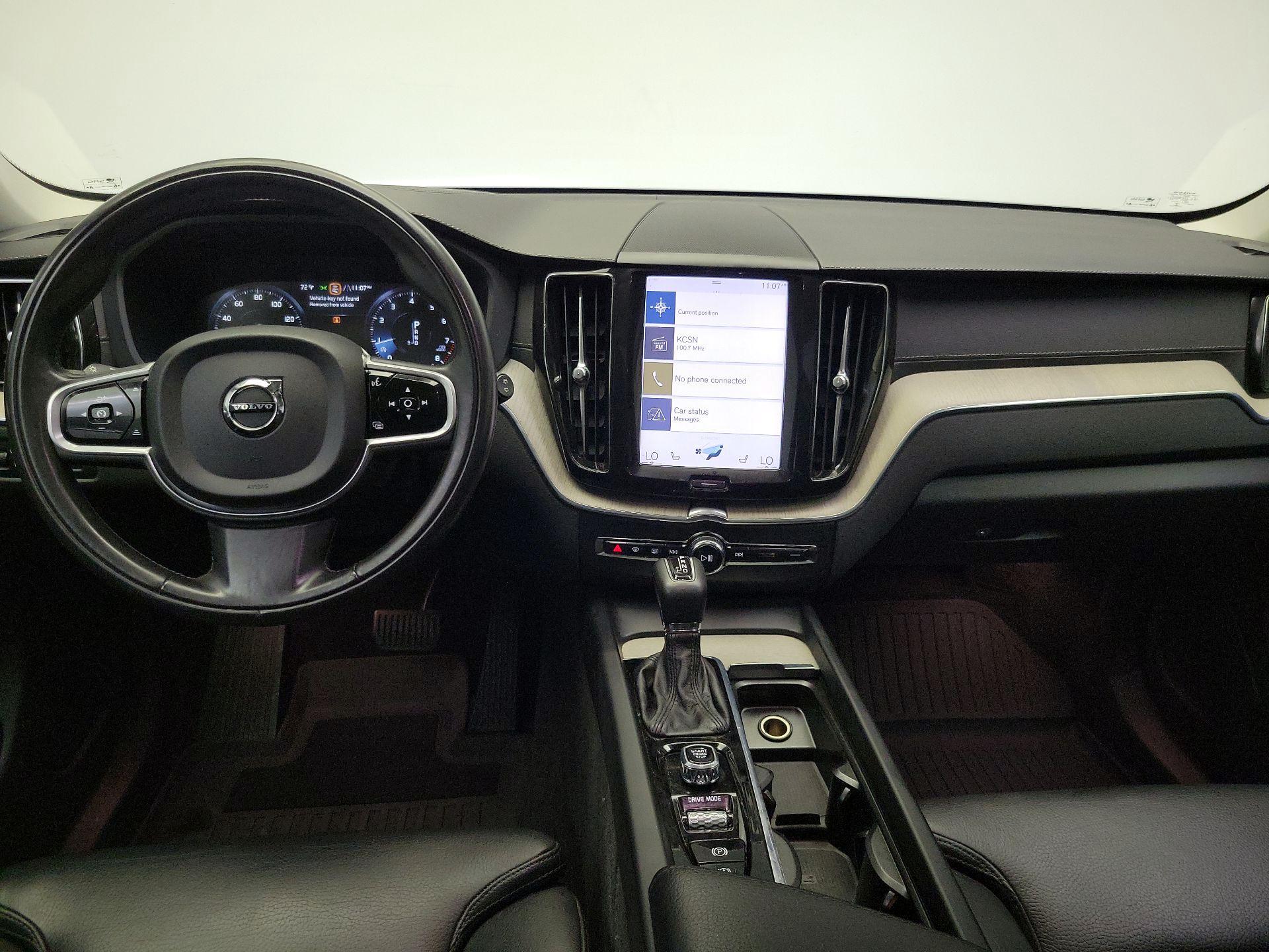 Thumbnail: 2018 Volvo XC60 - 9