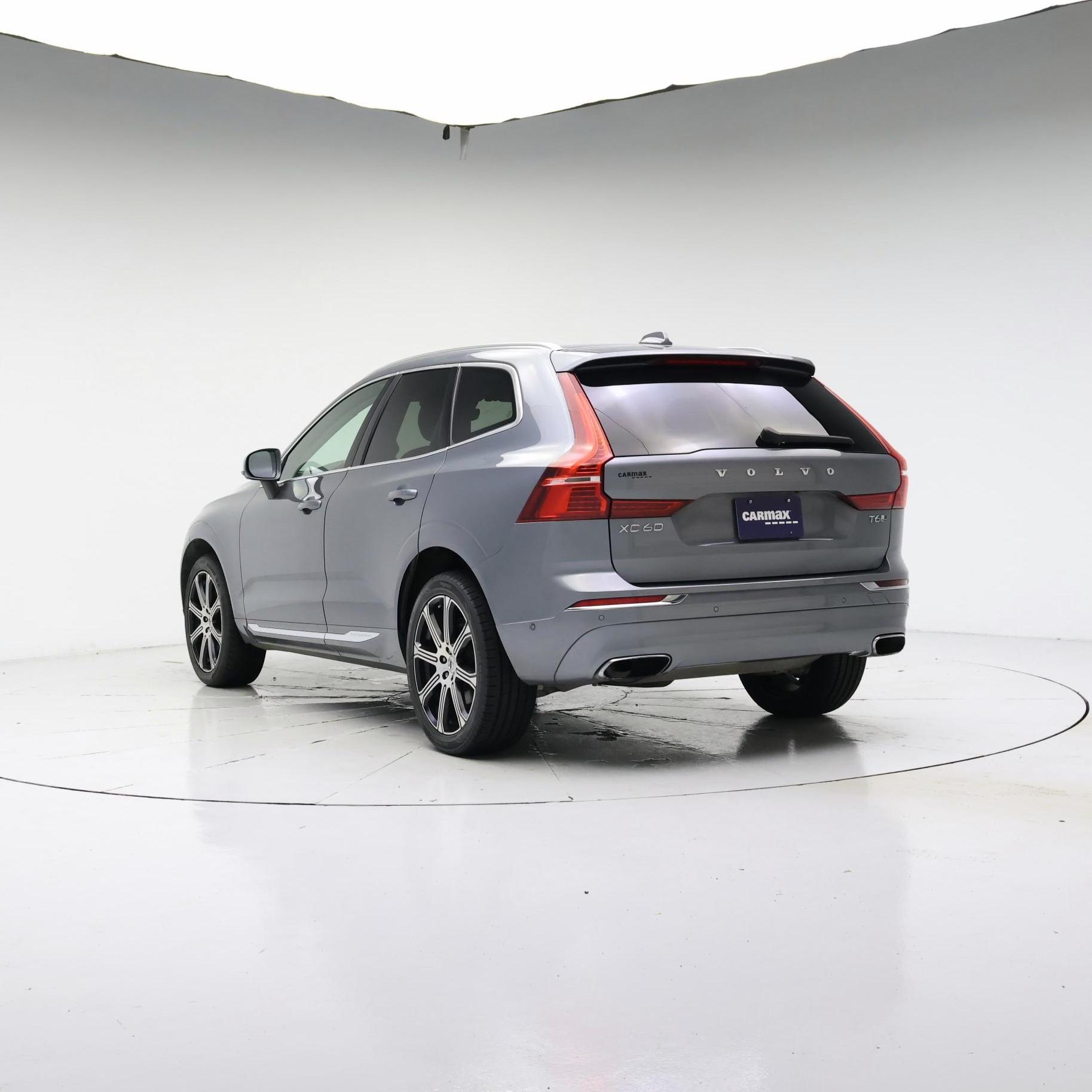 Thumbnail: 2018 Volvo XC60 - 2