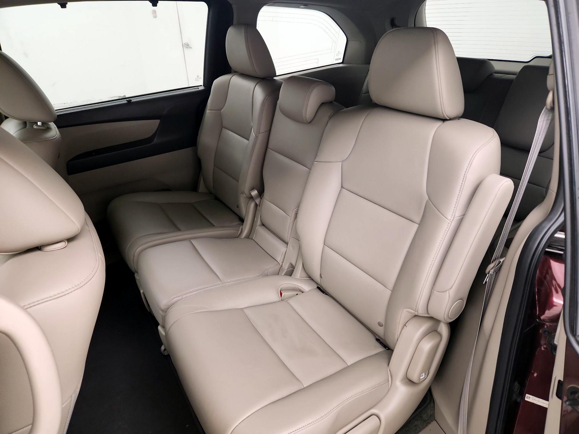 Thumbnail: 2016 Honda Odyssey - 18