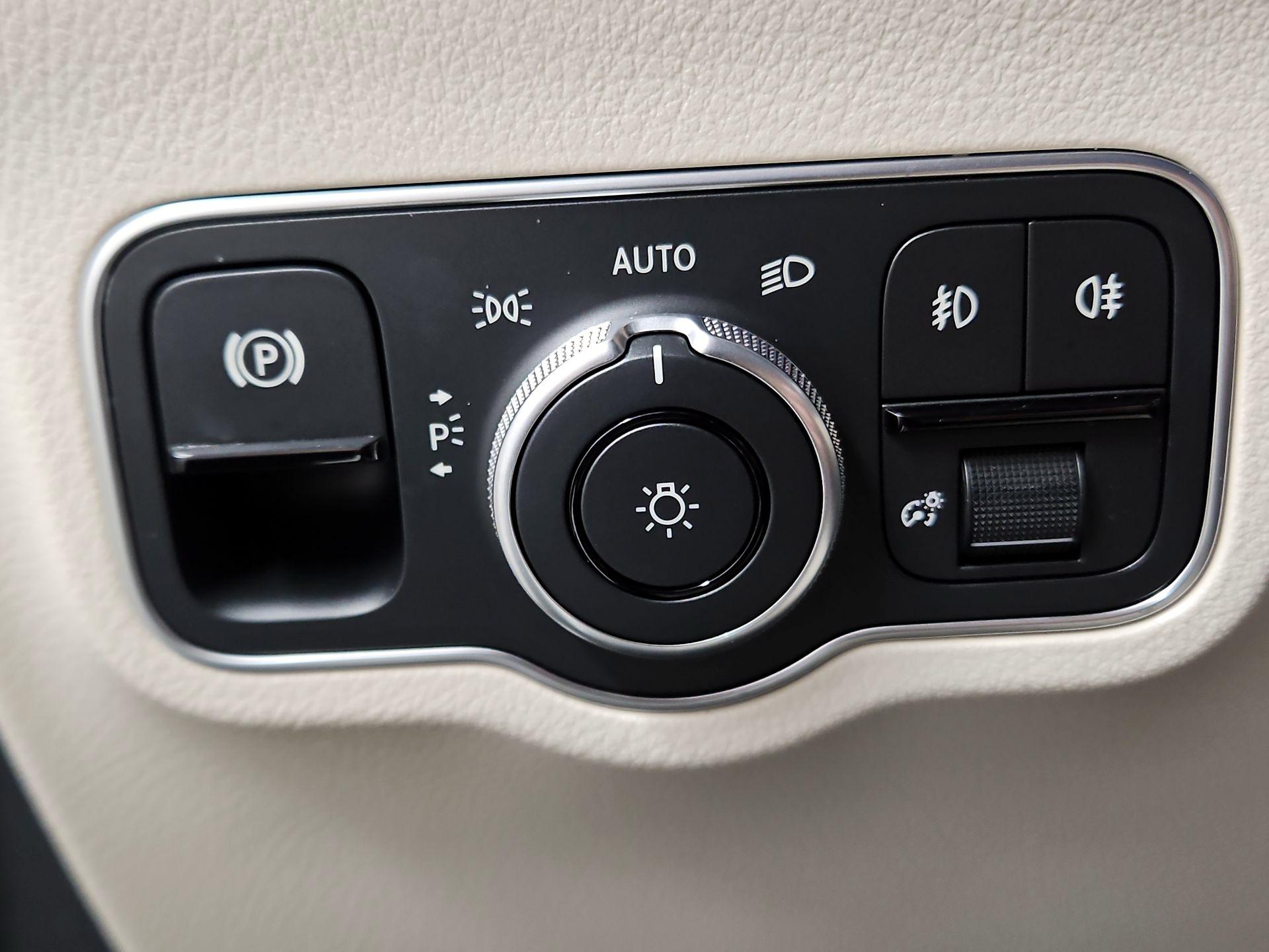 Thumbnail: 2024 Mercedes-Benz GLA - 13