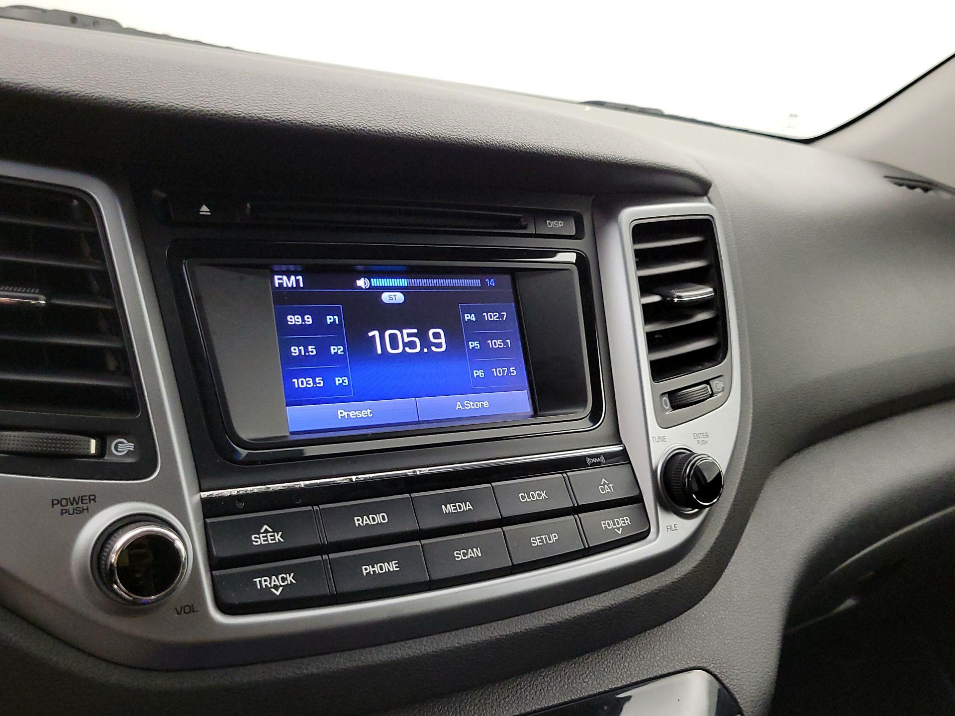Thumbnail: 2016 Hyundai Tucson - 15