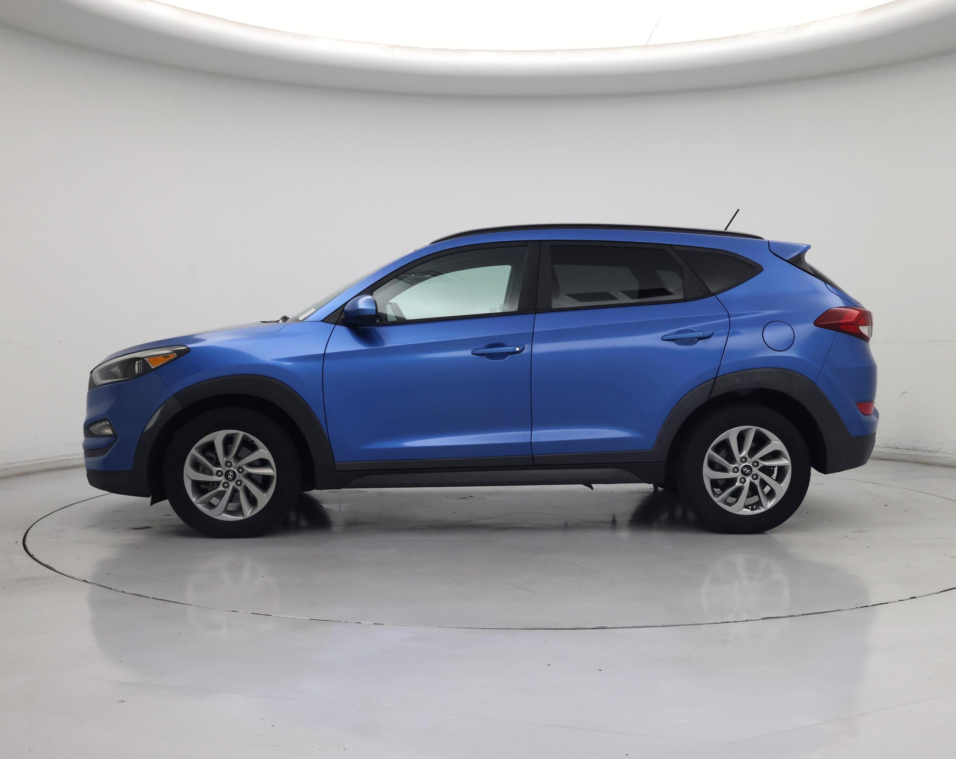 Thumbnail: 2016 Hyundai Tucson - 3
