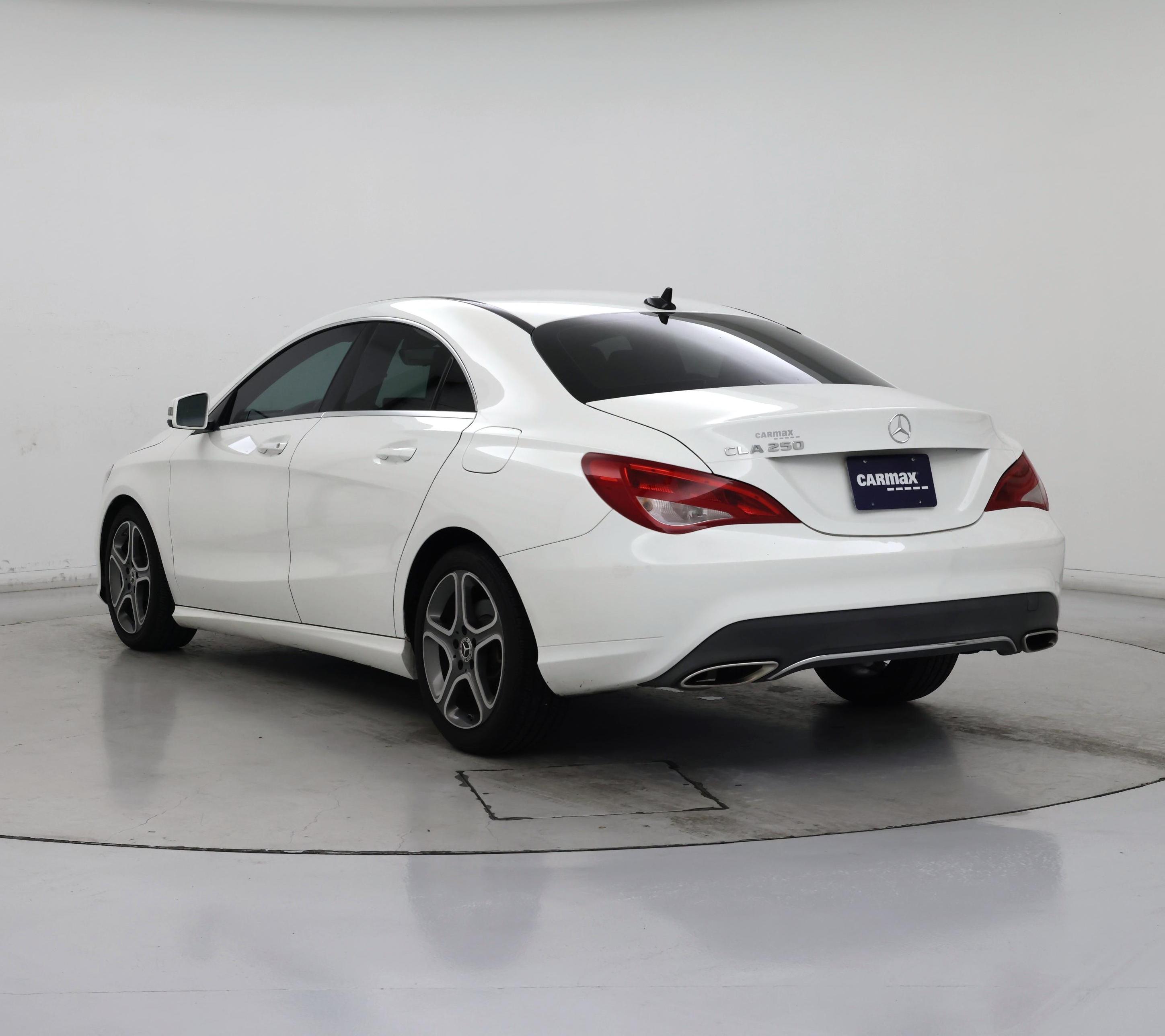 Thumbnail: 2019 Mercedes-Benz CLA - 2