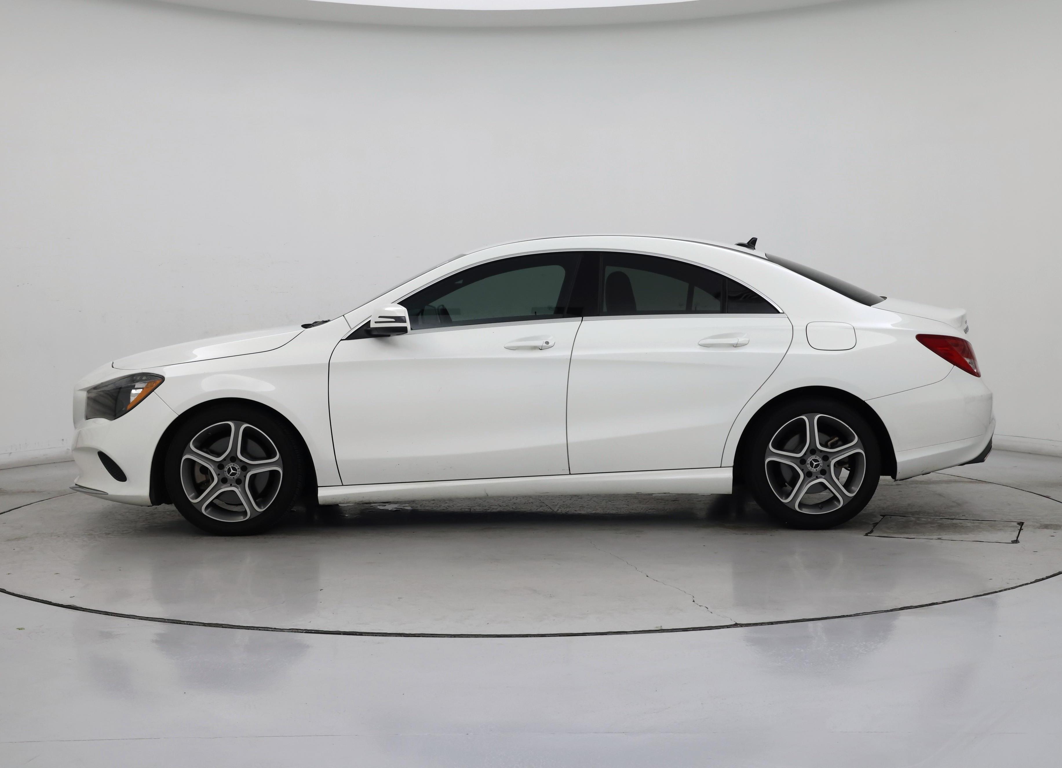 Thumbnail: 2019 Mercedes-Benz CLA - 3