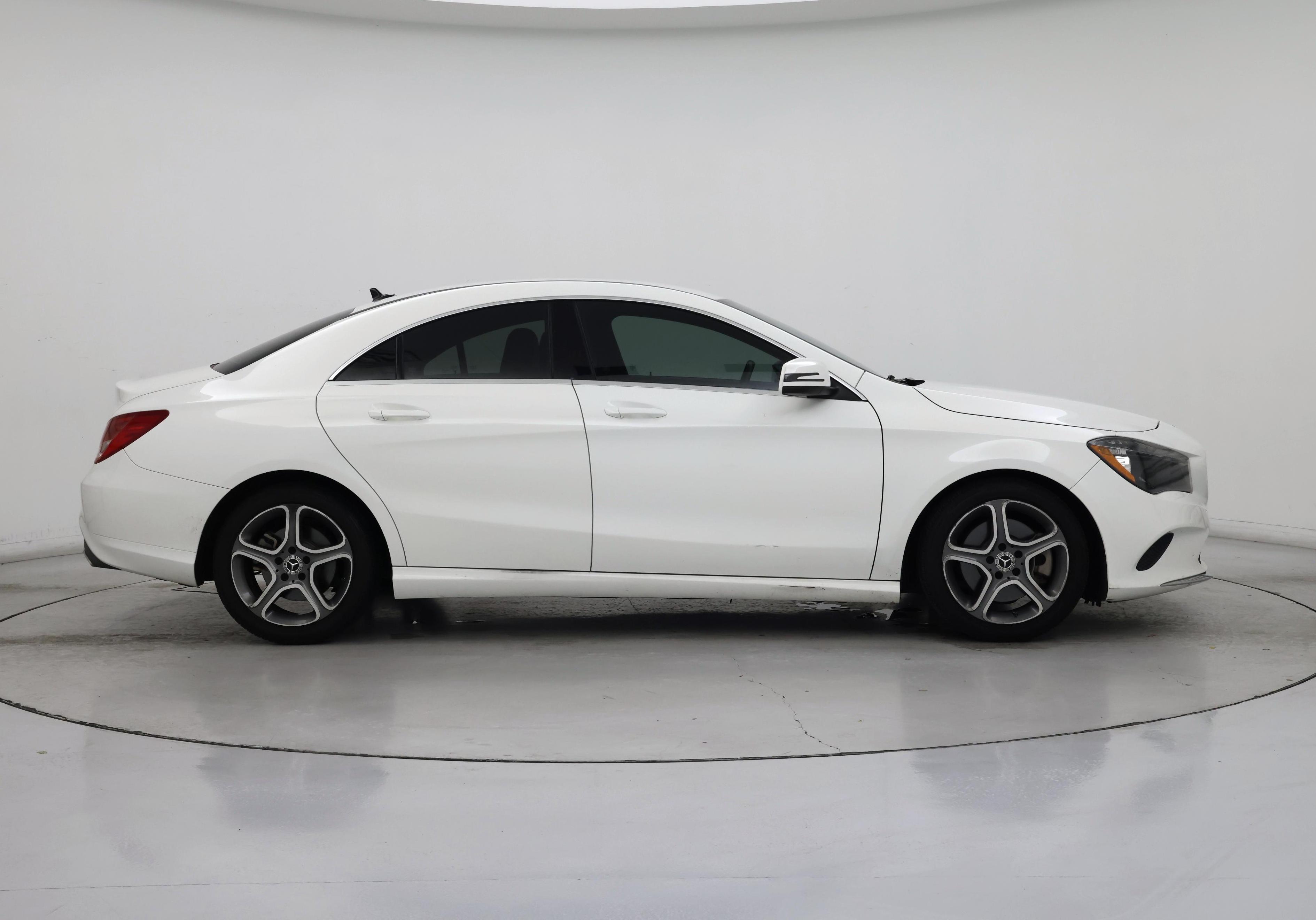 Thumbnail: 2019 Mercedes-Benz CLA - 7