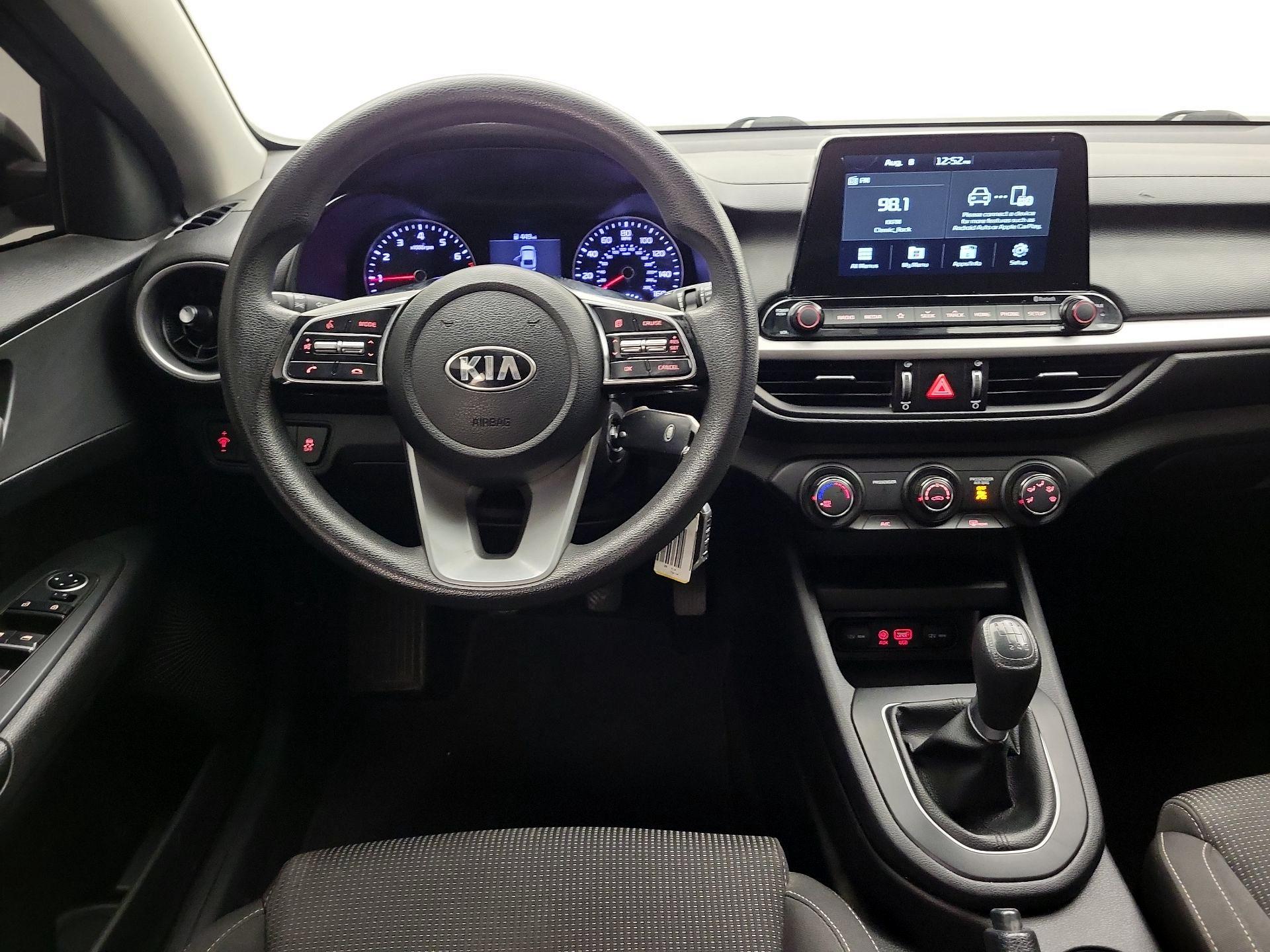 Thumbnail: 2020 Kia Forte - 10