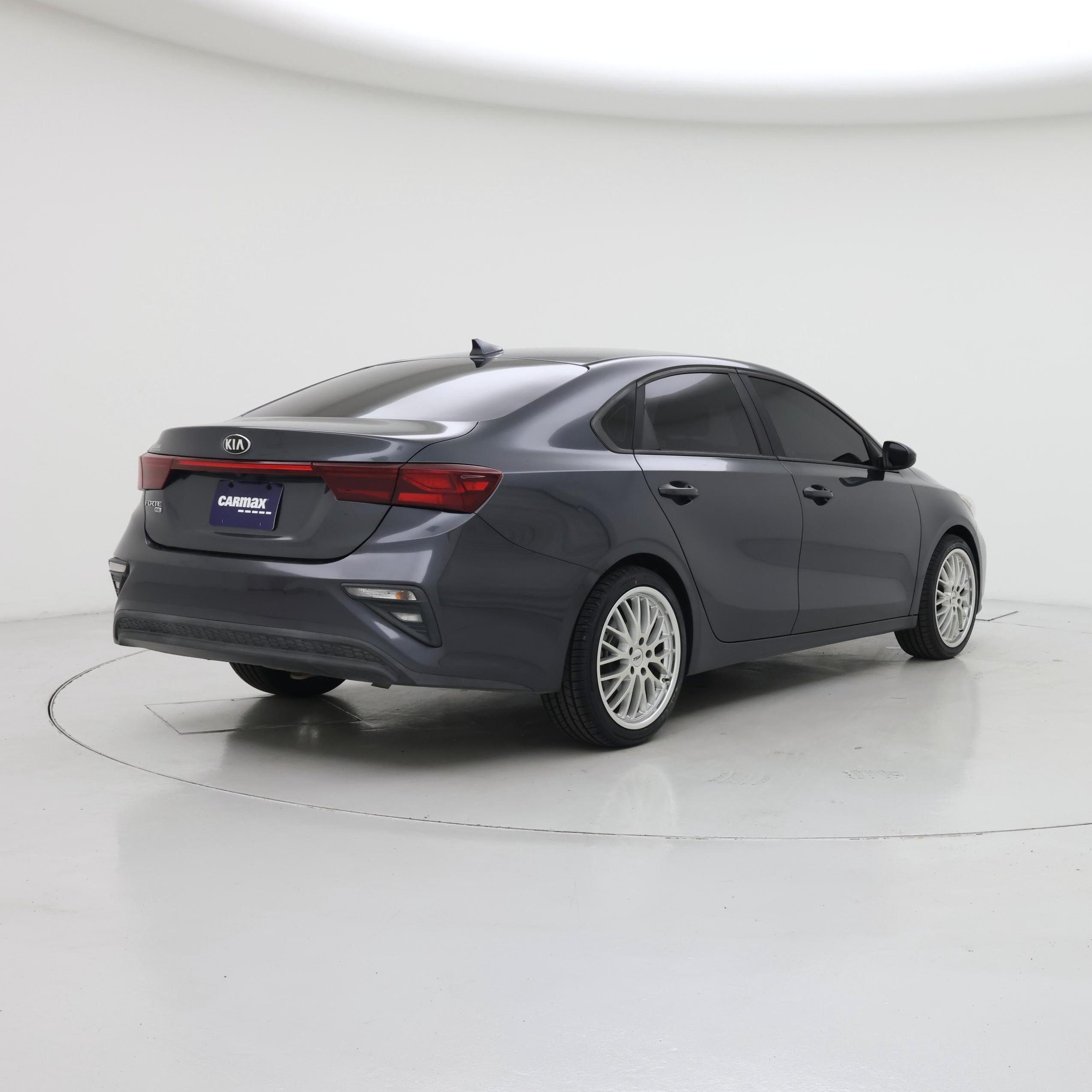 Thumbnail: 2020 Kia Forte - 8