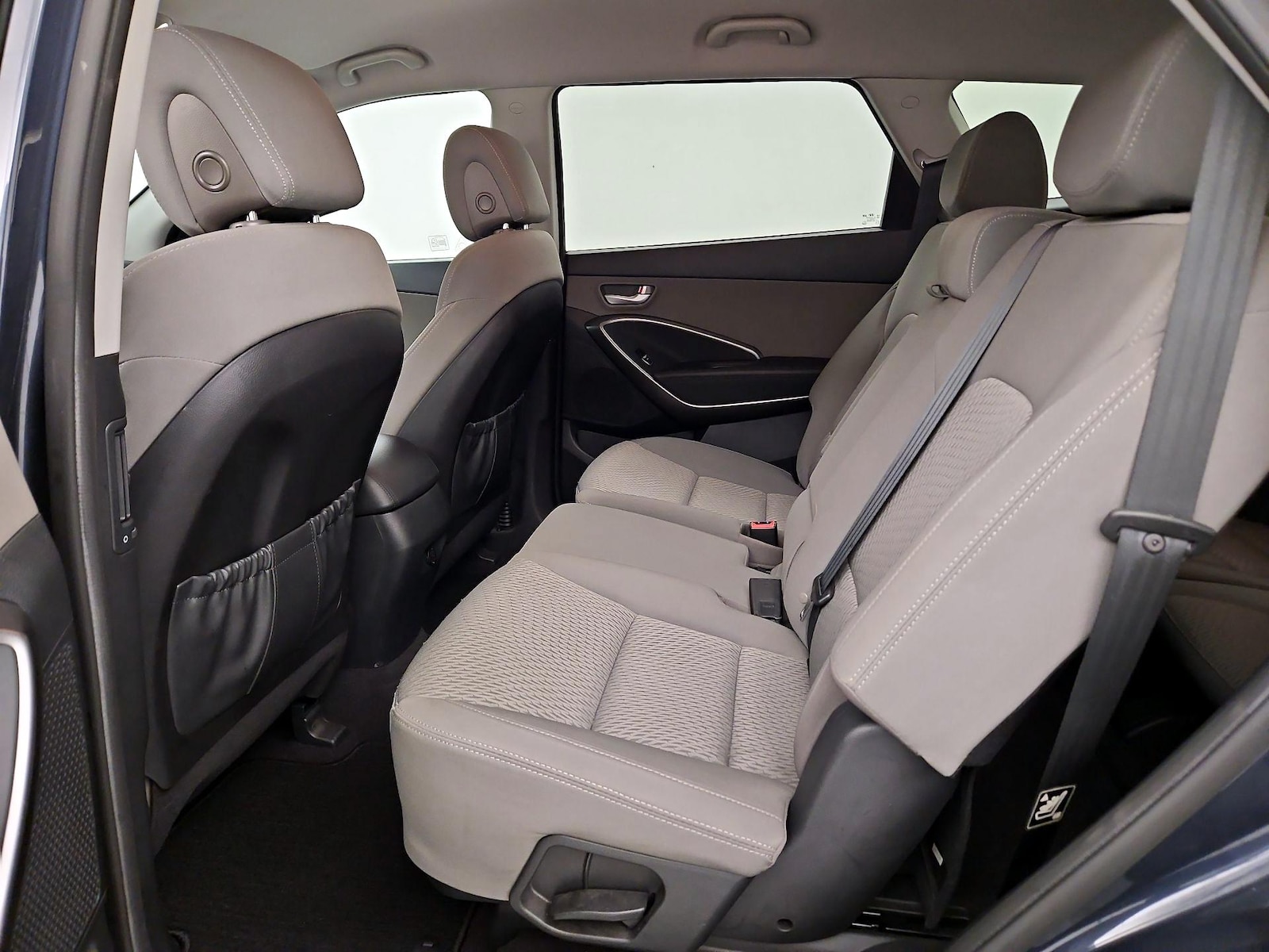 2017 Hyundai Santa Fe SE - Photo 20