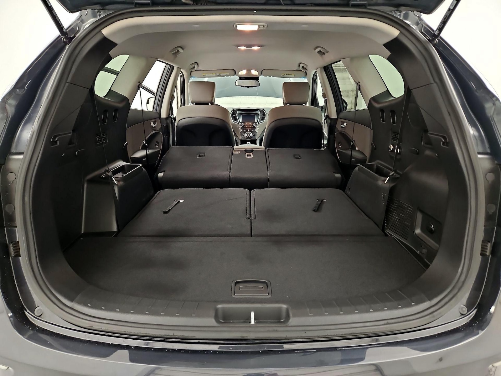 2017 Hyundai Santa Fe SE - Photo 23