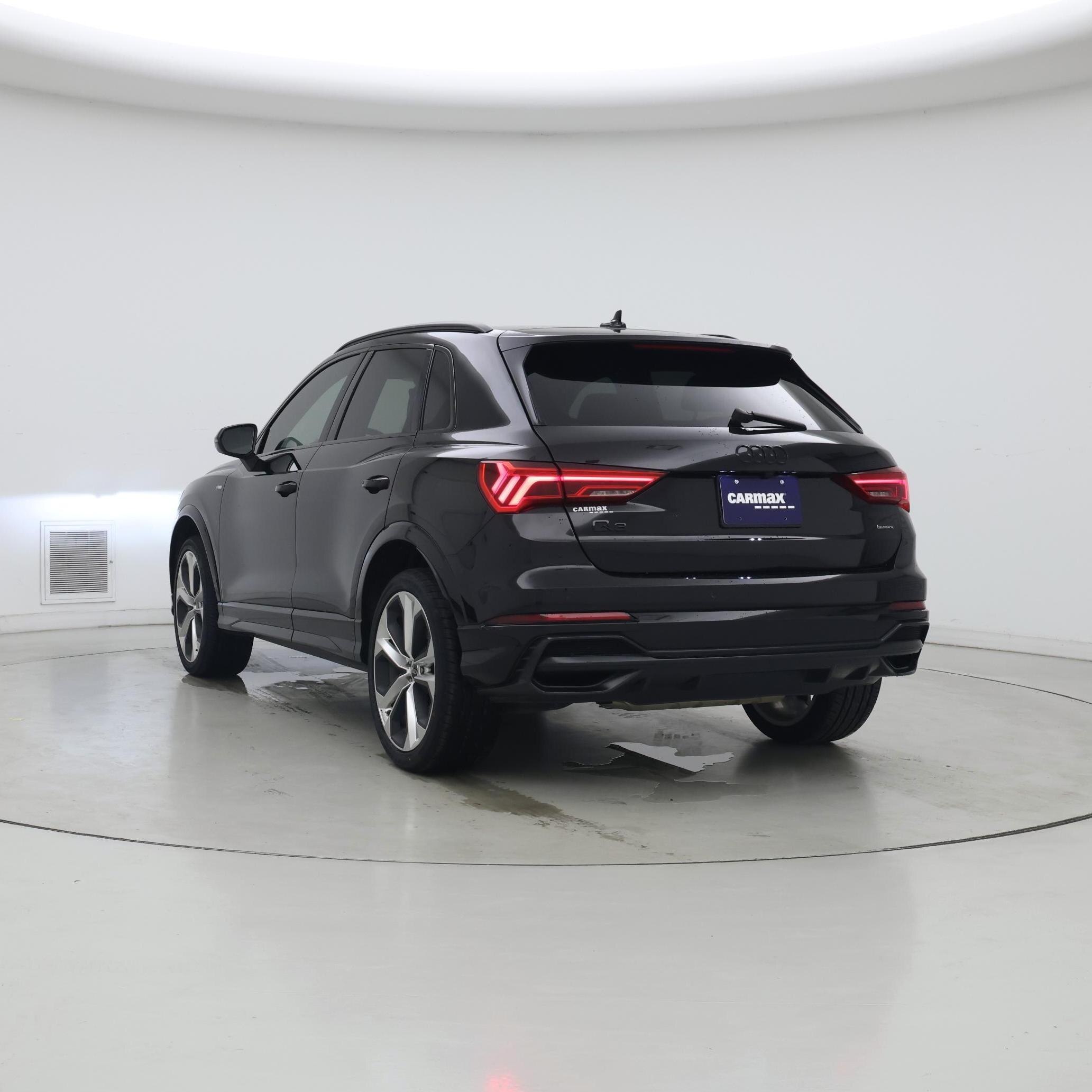 Thumbnail: 2022 Audi Q3 - 2
