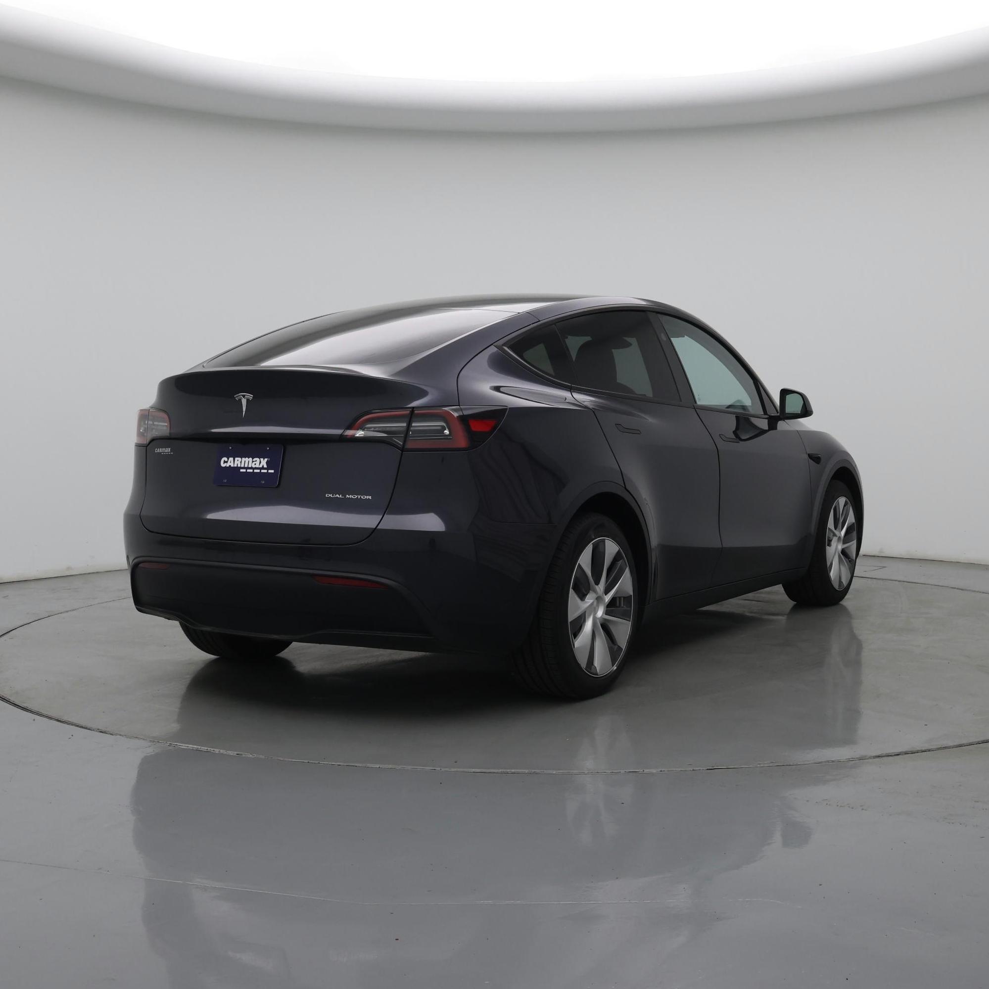 Thumbnail: 2024 Tesla Model Y - 8