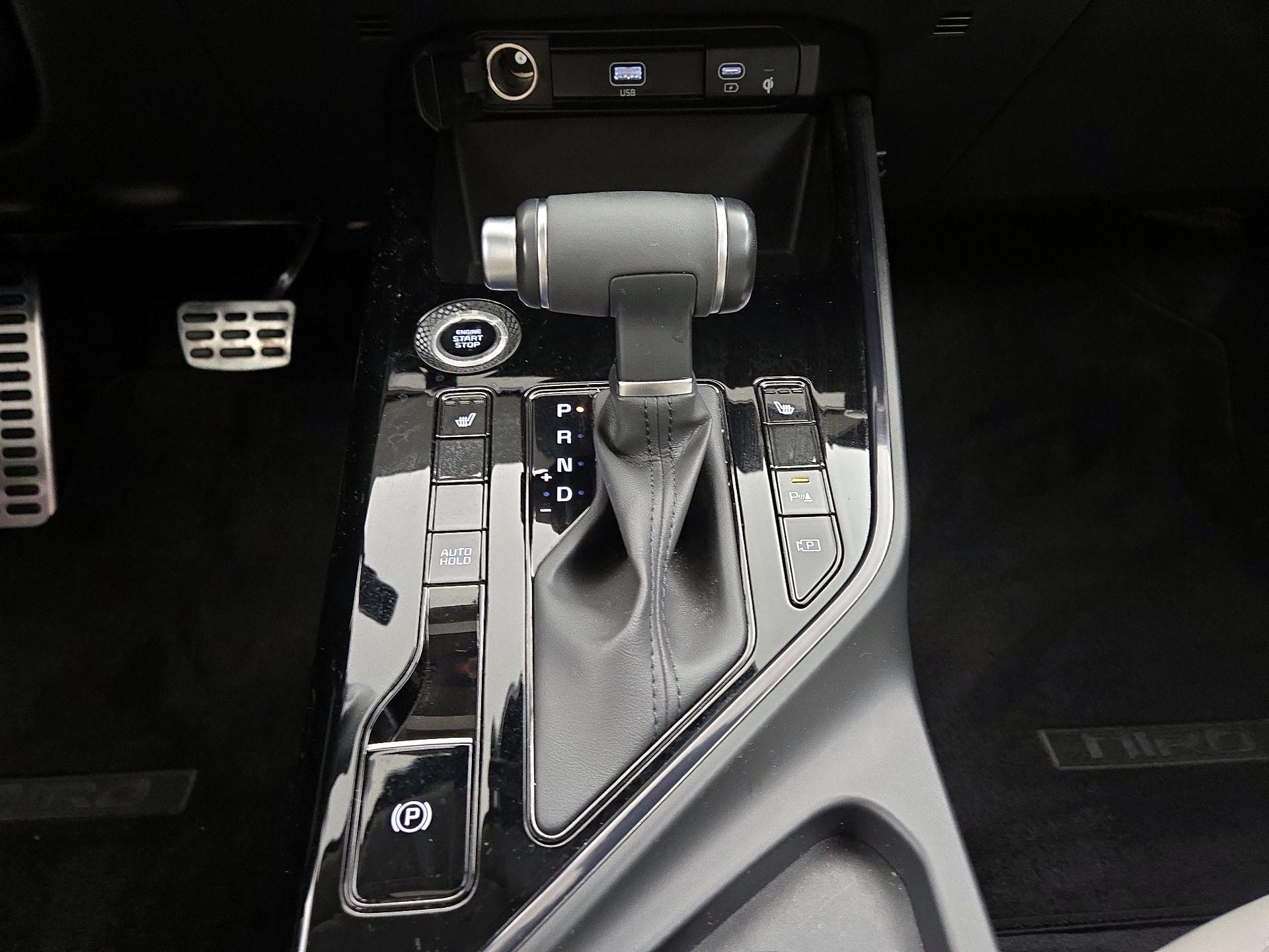 Thumbnail: 2024 Kia Niro - 18