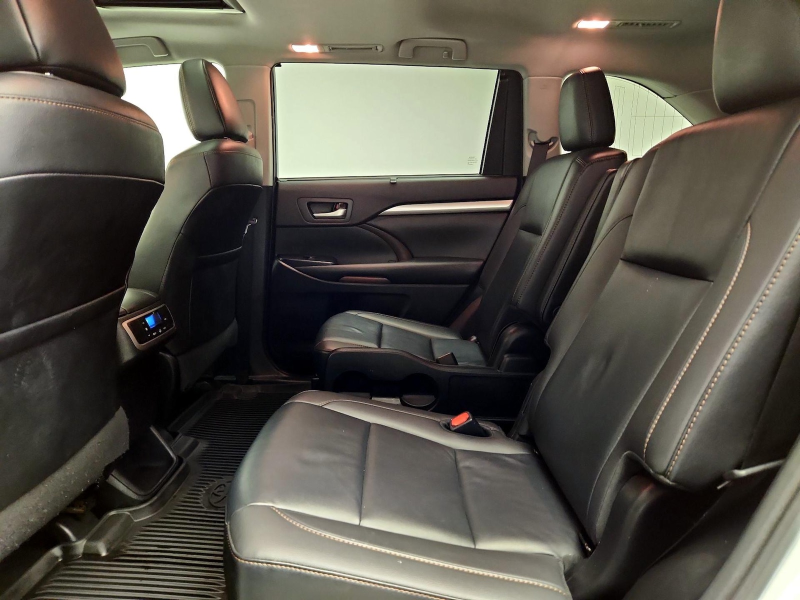 2019 Toyota Highlander XLE - Photo 21