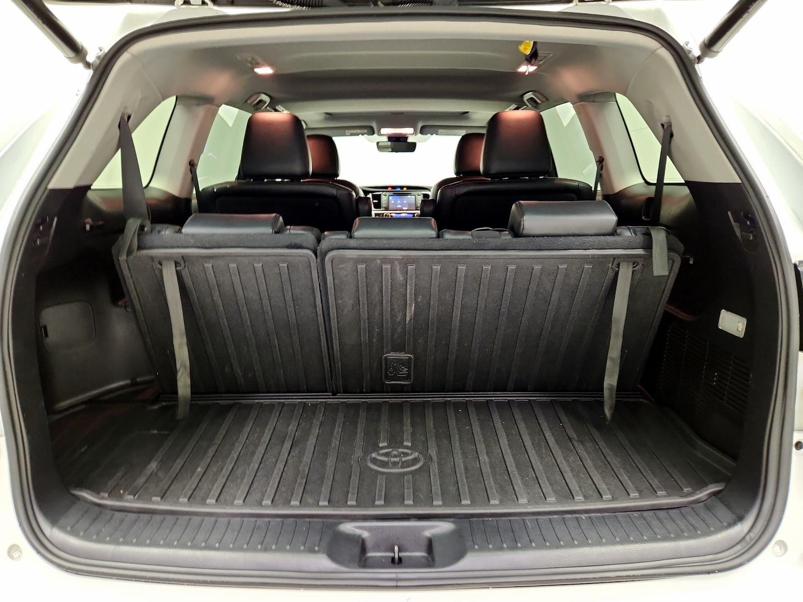 2019 Toyota Highlander XLE - Photo 23