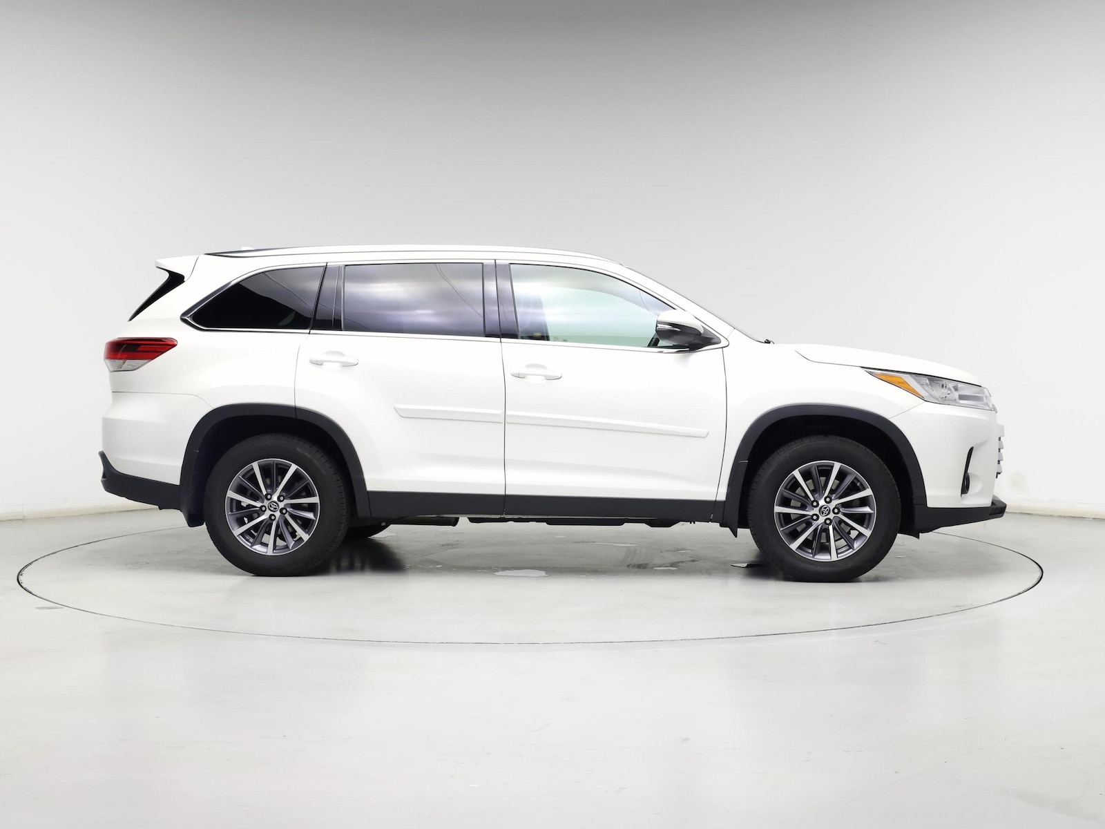 2019 Toyota Highlander XLE - Photo 8