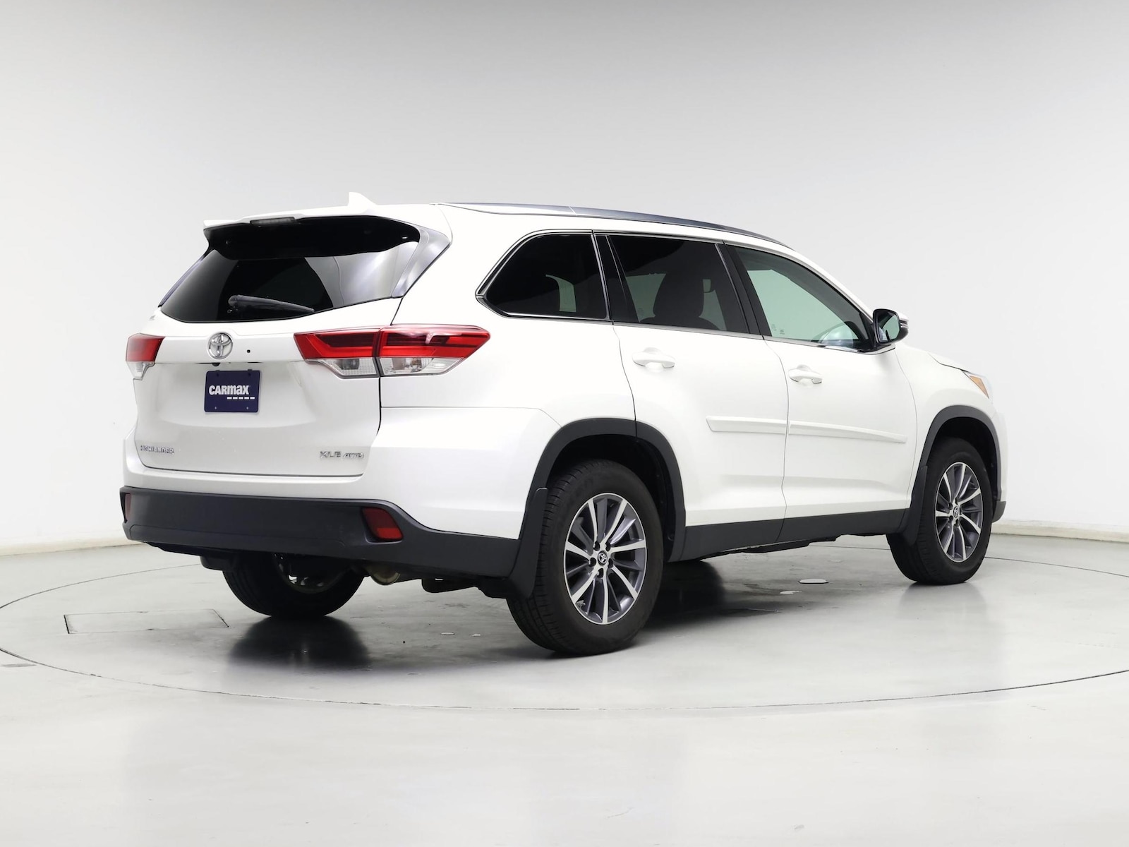 2019 Toyota Highlander XLE - Photo 9