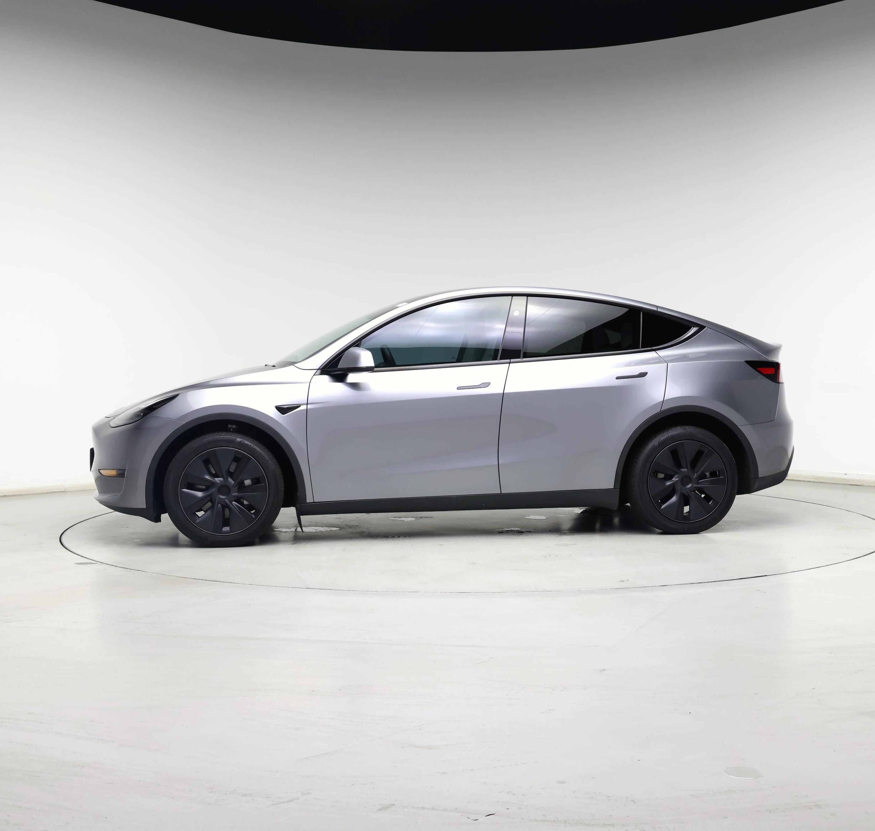 Thumbnail: 2025 Tesla Model Y - 3