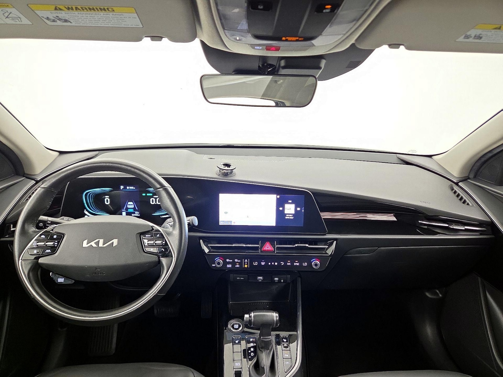 2023 Kia Niro EX - Photo 10