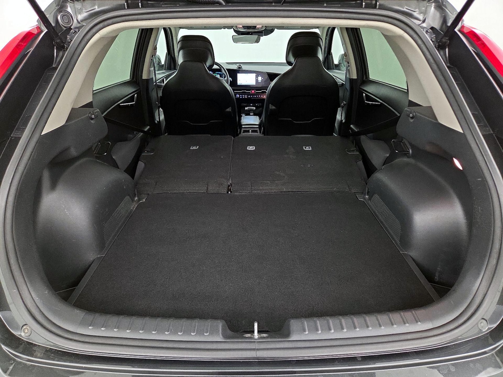 2023 Kia Niro EX - Photo 23