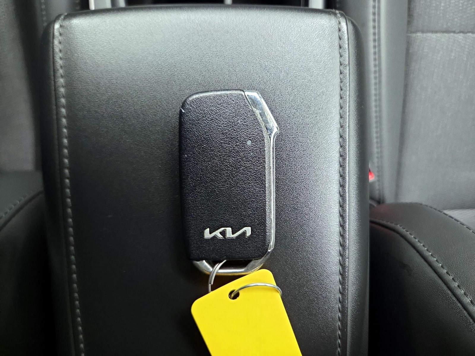 2023 Kia Niro EX - Photo 25