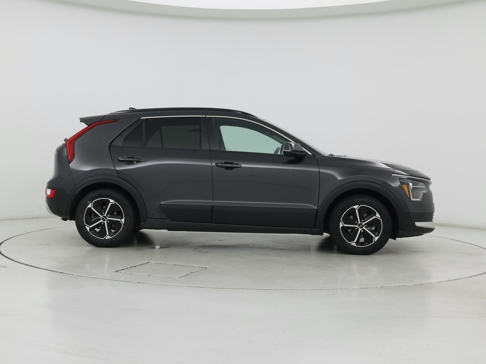 2023 Kia Niro EX - Photo 8