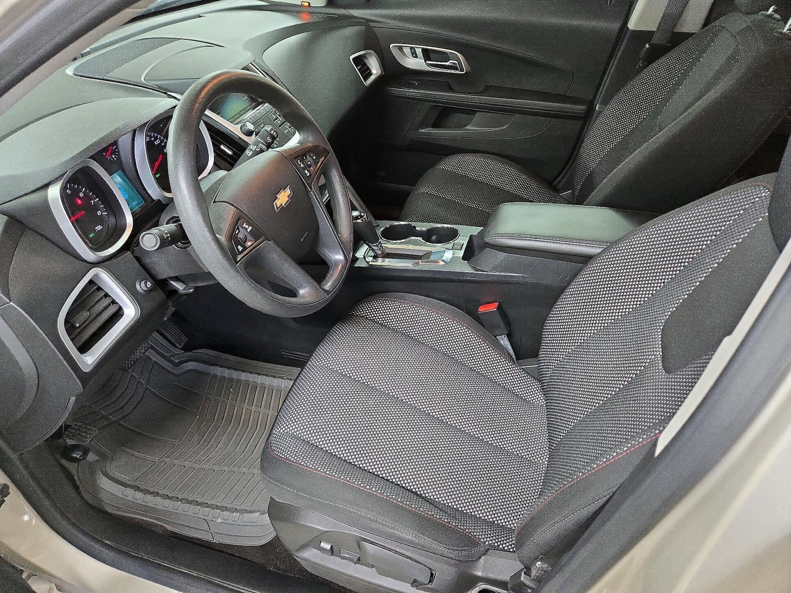2016 Chevrolet Equinox L - Photo 12