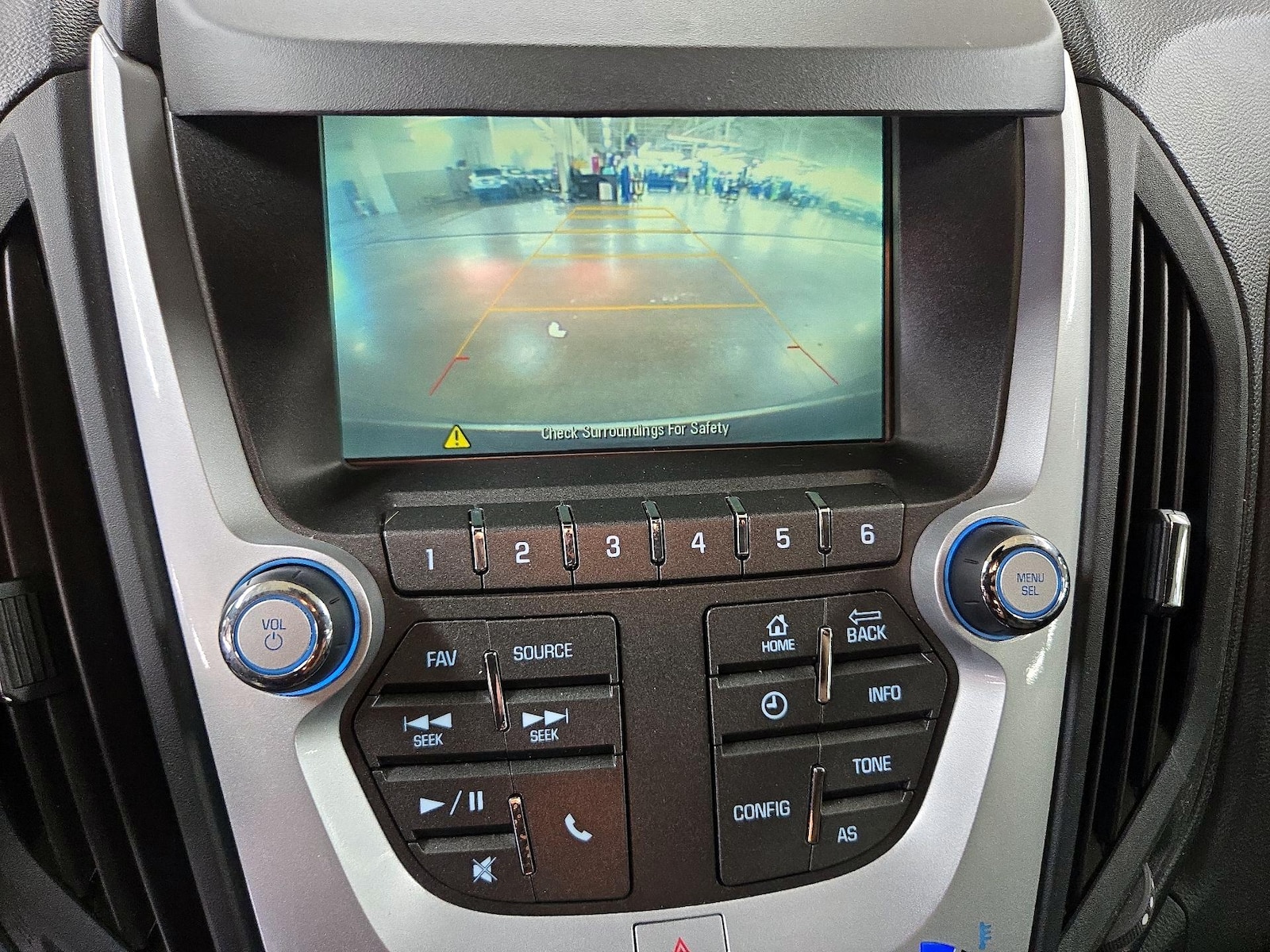 2016 Chevrolet Equinox L - Photo 14