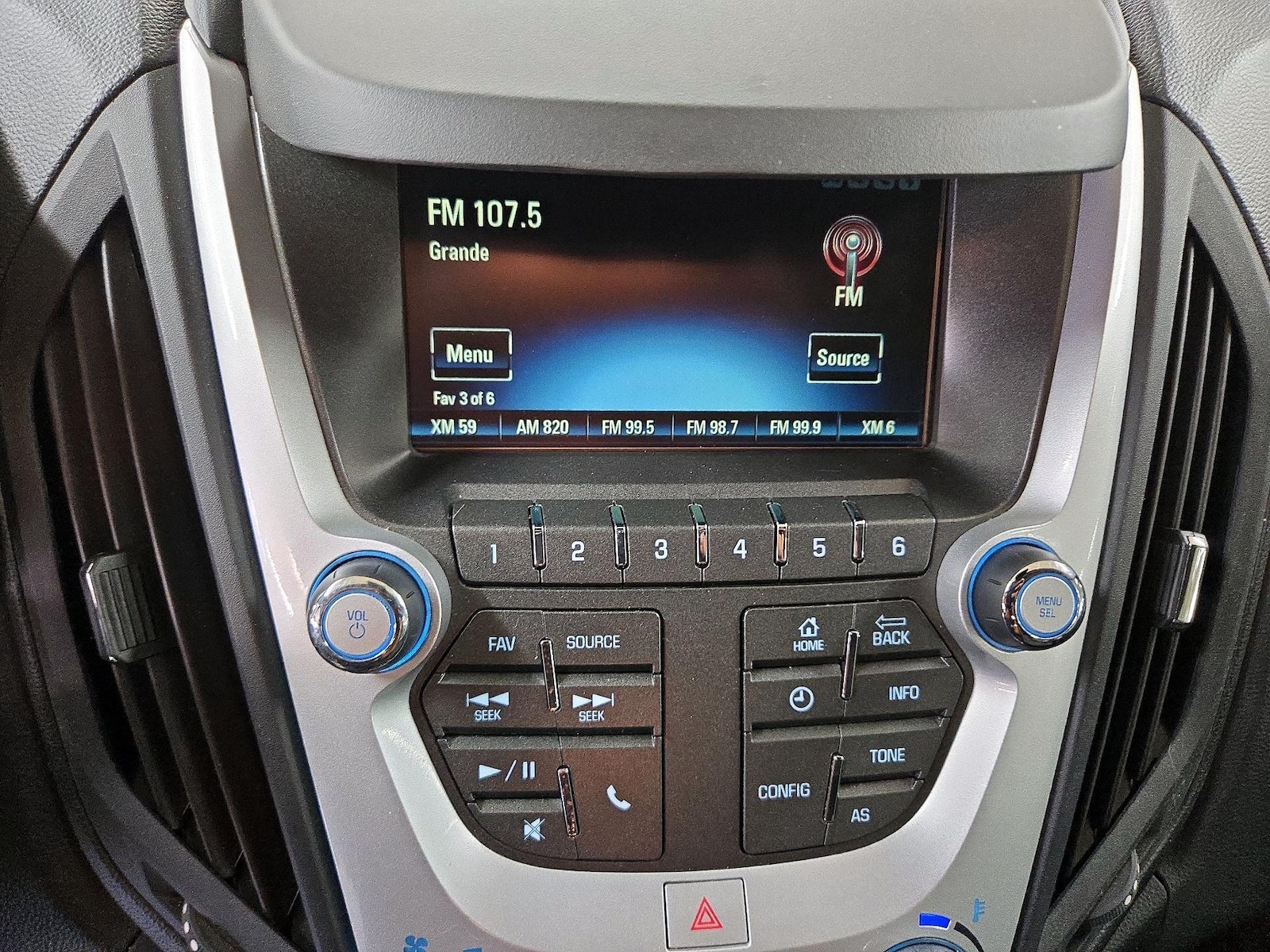 2016 Chevrolet Equinox L - Photo 15