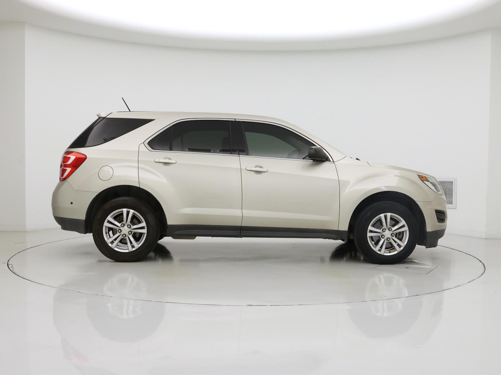 2016 Chevrolet Equinox L - Photo 8