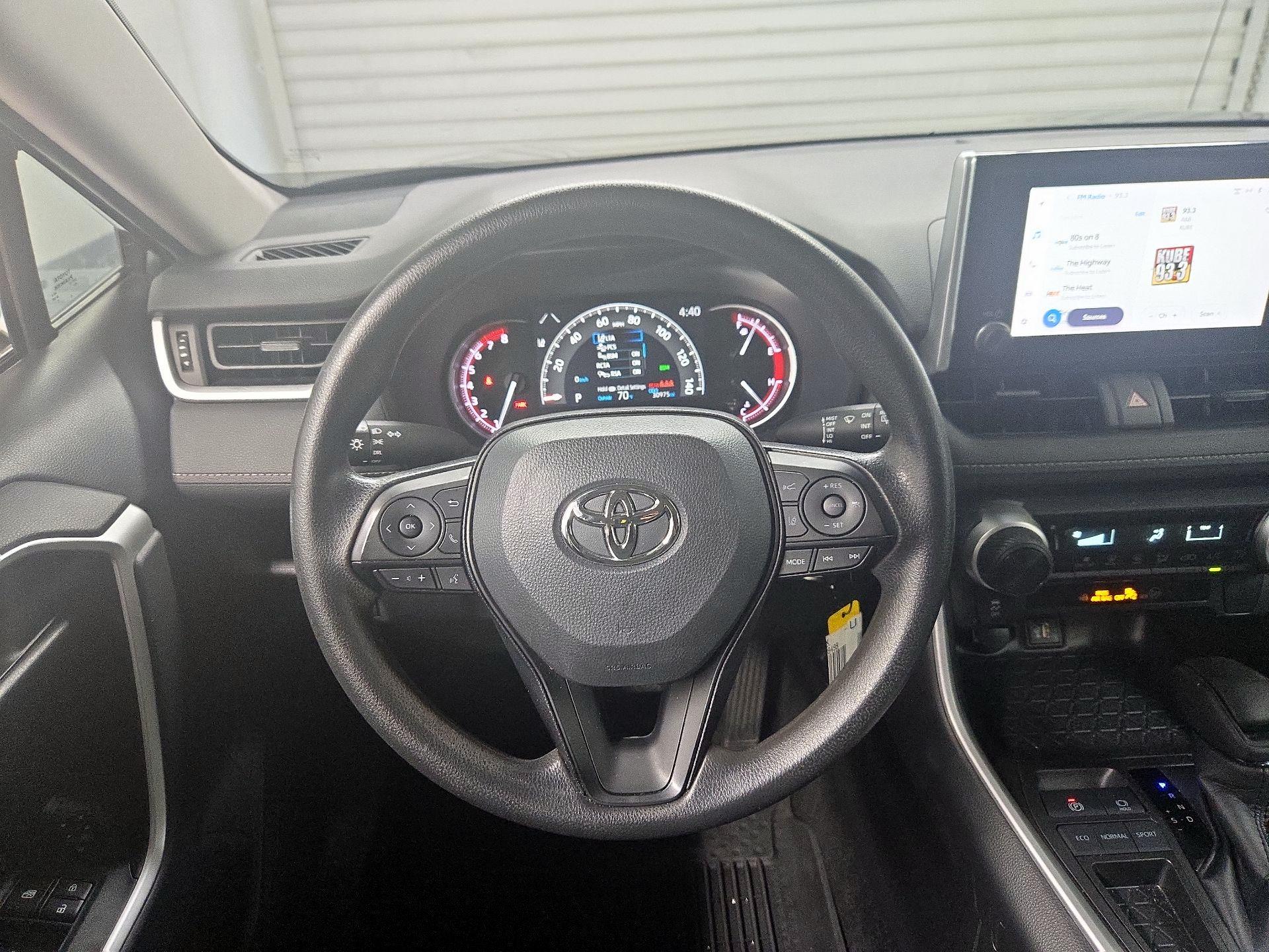 Thumbnail: 2023 Toyota RAV4 - 10